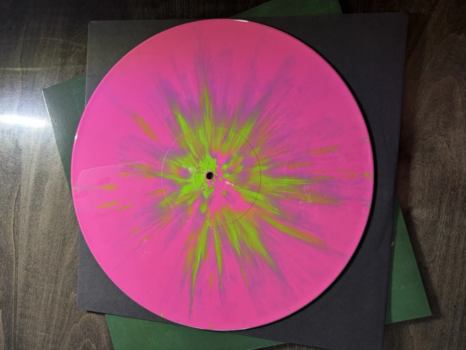 Shinedown Signed Record LP - Green Cover, Pink/Green Splatter Vinyl, Autographed, изображение 4