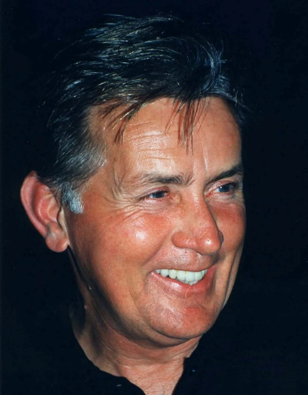 Martin Sheen signed 4x6 index card, image 2