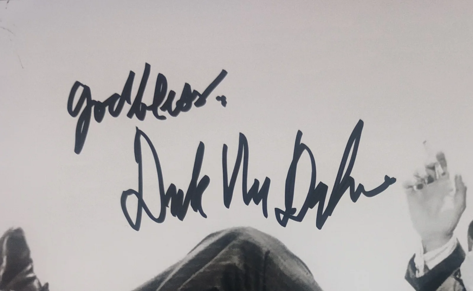 Dick Van Dyke Hand Signed Autograph 8x10 Photo COA, image 2