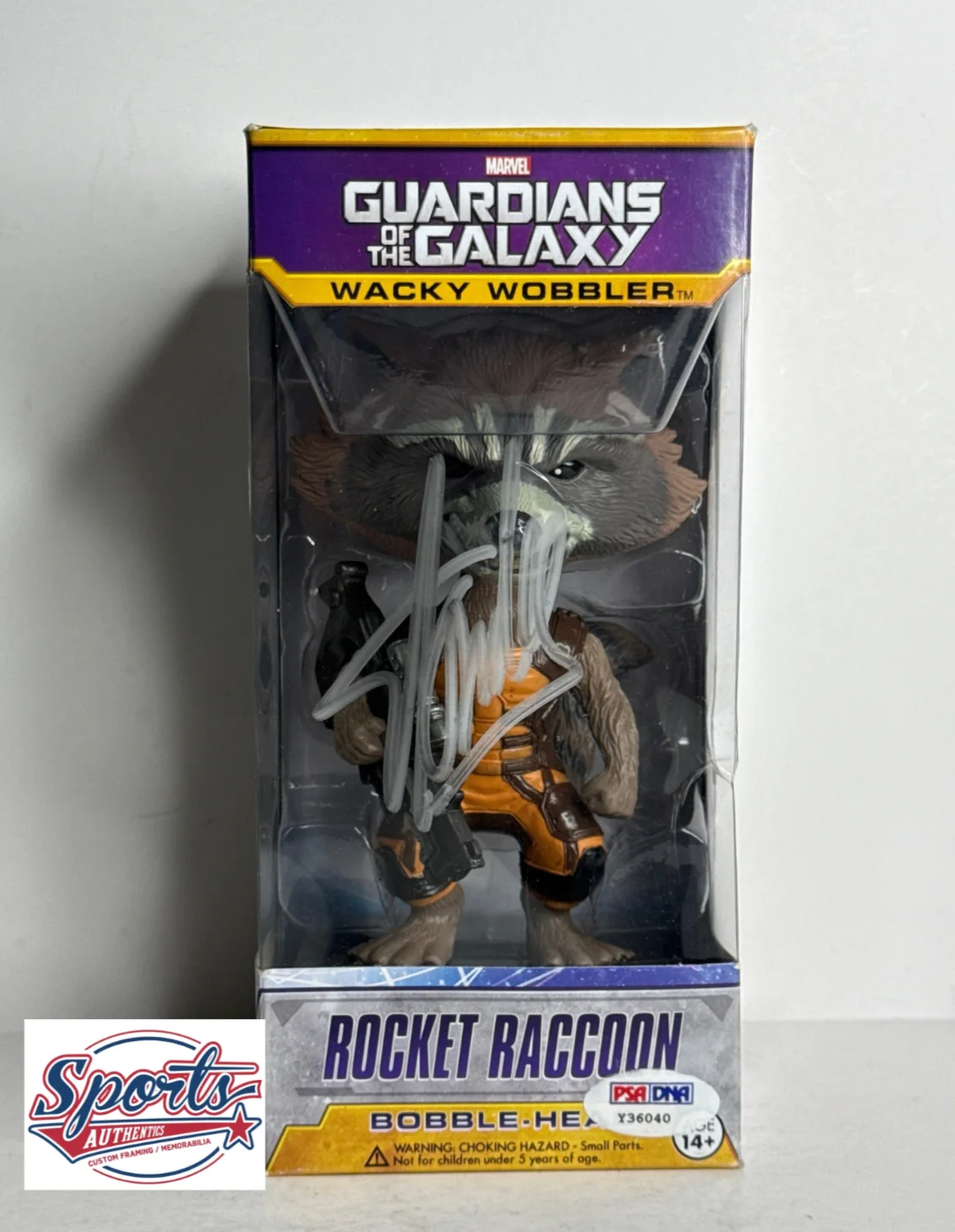 Stan Lee — Stan Lee Signed Marvel Guardians Of The Galaxy Wacky Wobbler Raccoon PSA Y36040