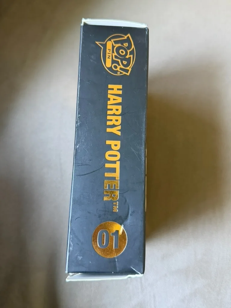 Daniel Radcliffe — Daniel Radcliffe Signed Harry Potter Funko Pop Pin Authentic Autograph, image 2