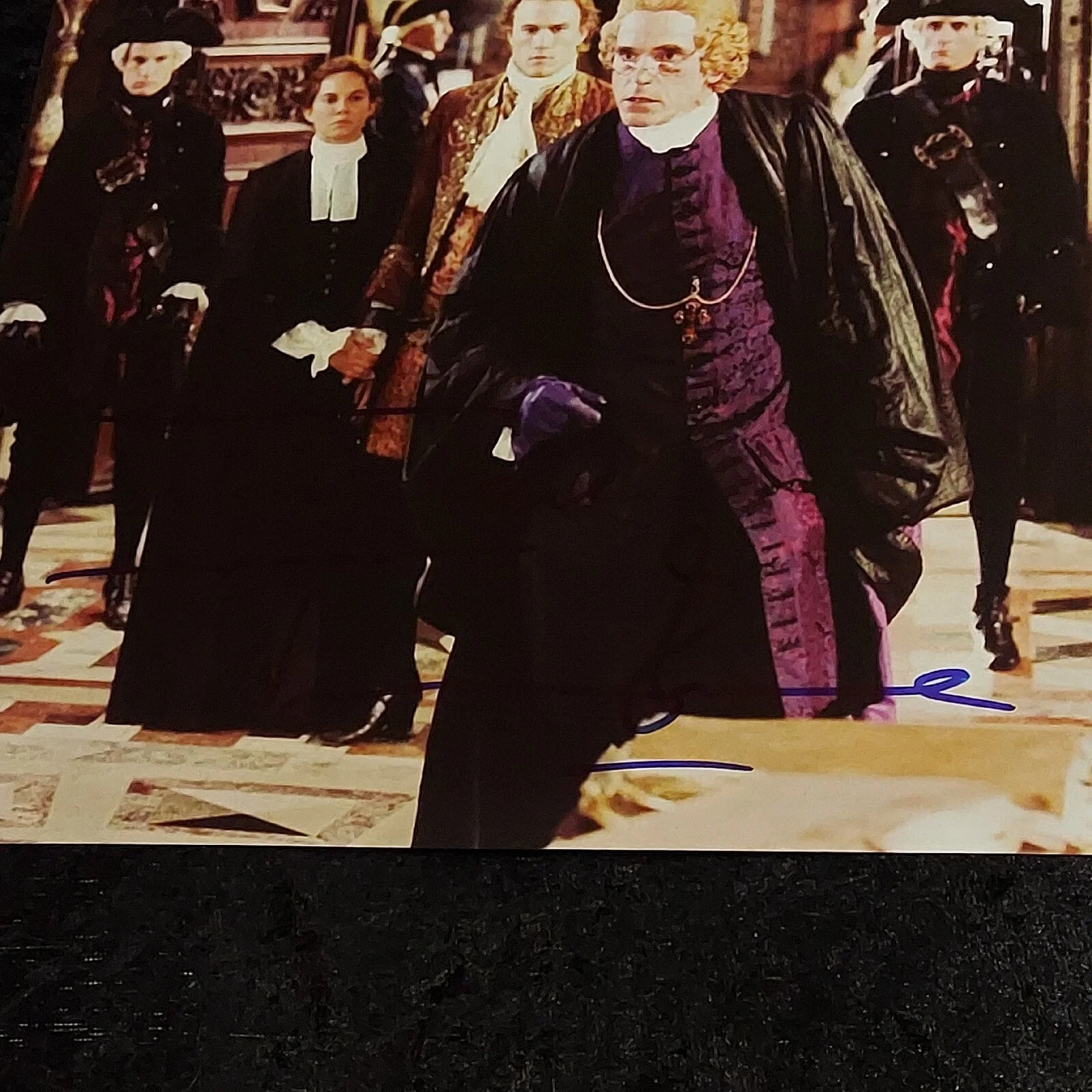 Jeremy Irons — Jeremy Irons Hand Signed 8X10 Photo AUTOGRAPHED w COA Cassanova, изображение 2
