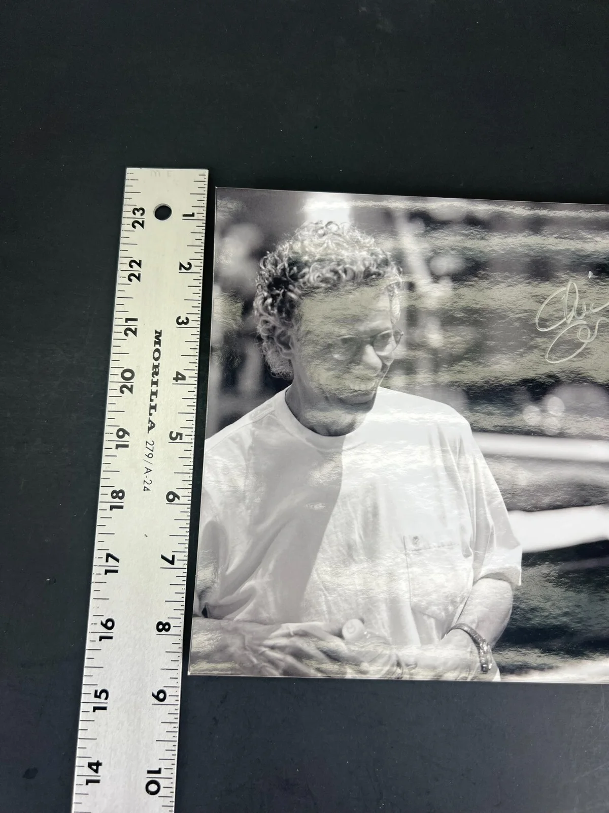 Chick Corea — Chick Corea Signed Autographed Studio Photo Jazz Composer Piano w/ Water Bottle, image 5