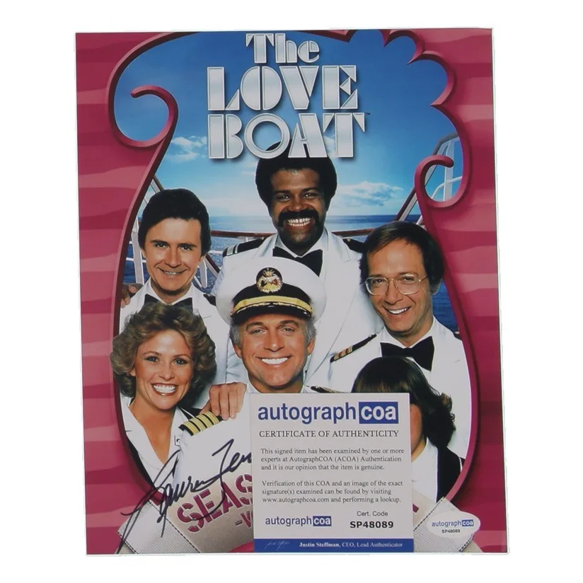 LAUREN TEWES SIGNED “THE LOVE BOAT” 8x10 Cruise Director Julie McCoy (ACOA), изображение 3