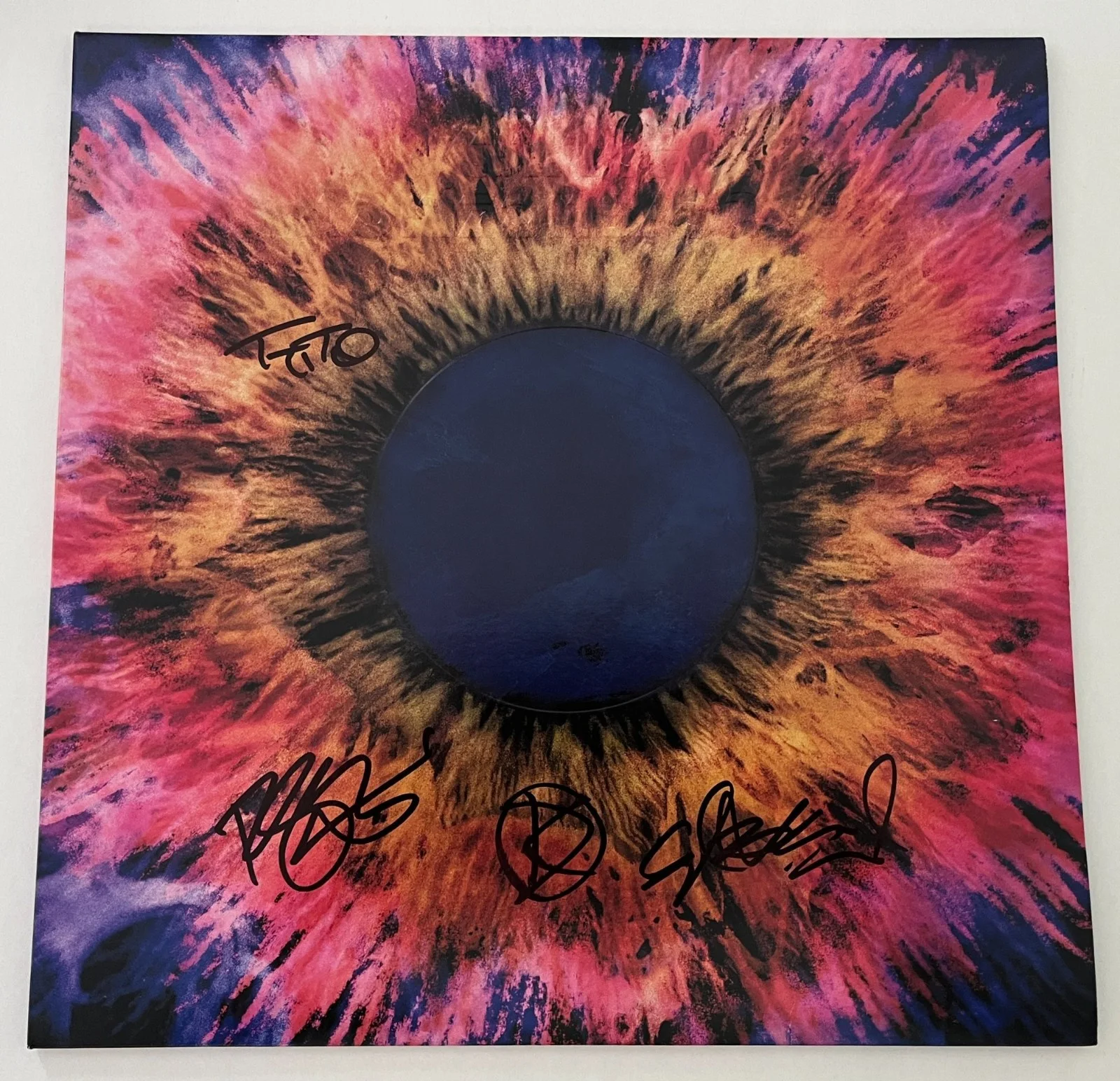 THRICE BAND SIGNED AUTOGRAPH HORIZONS EAST VINYL RECORD ALBUM w/EXACT PROOF COA, image 2