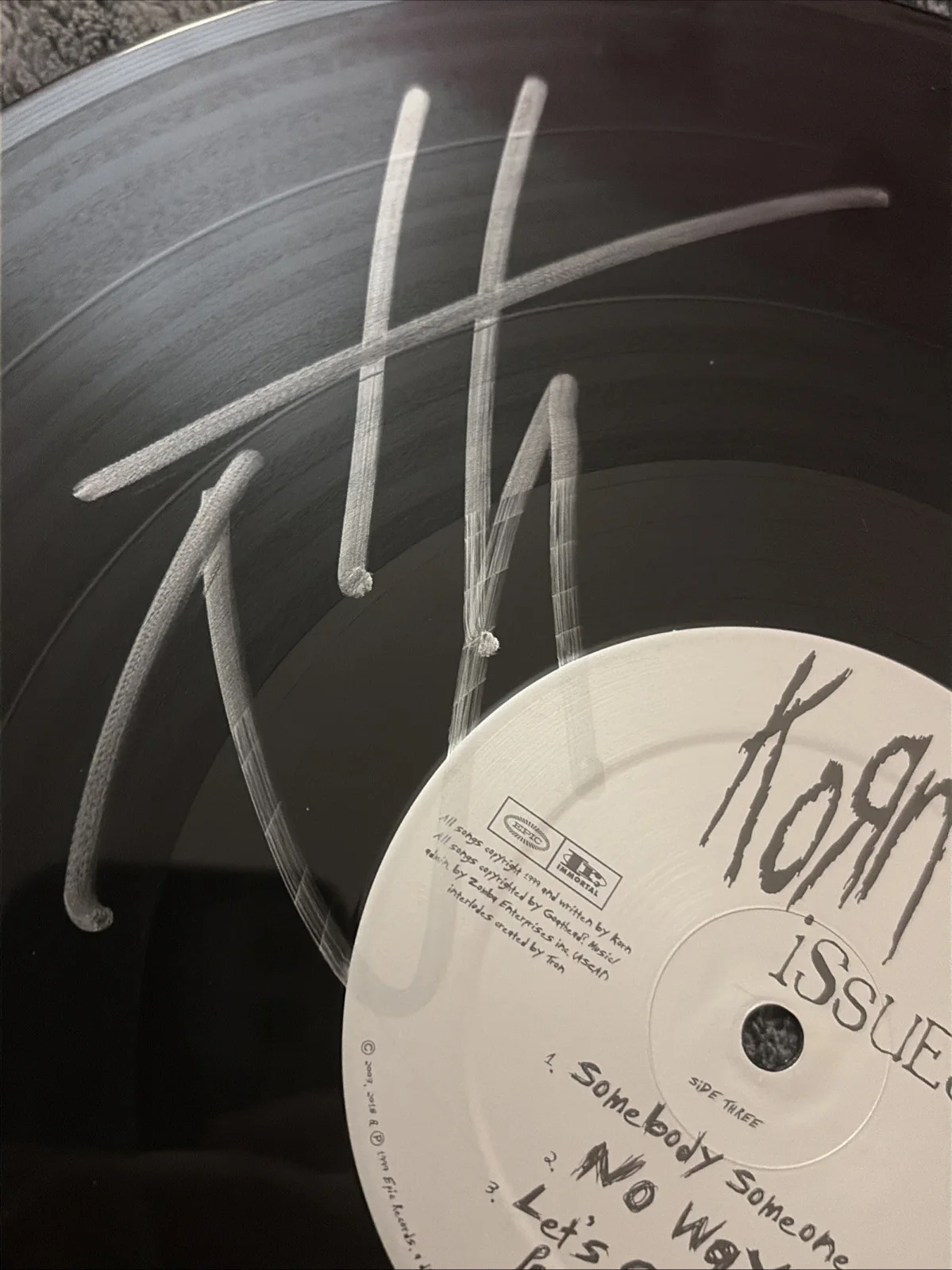 Jonathan Davis Korn Issues Signed Vinyl Record, image 2