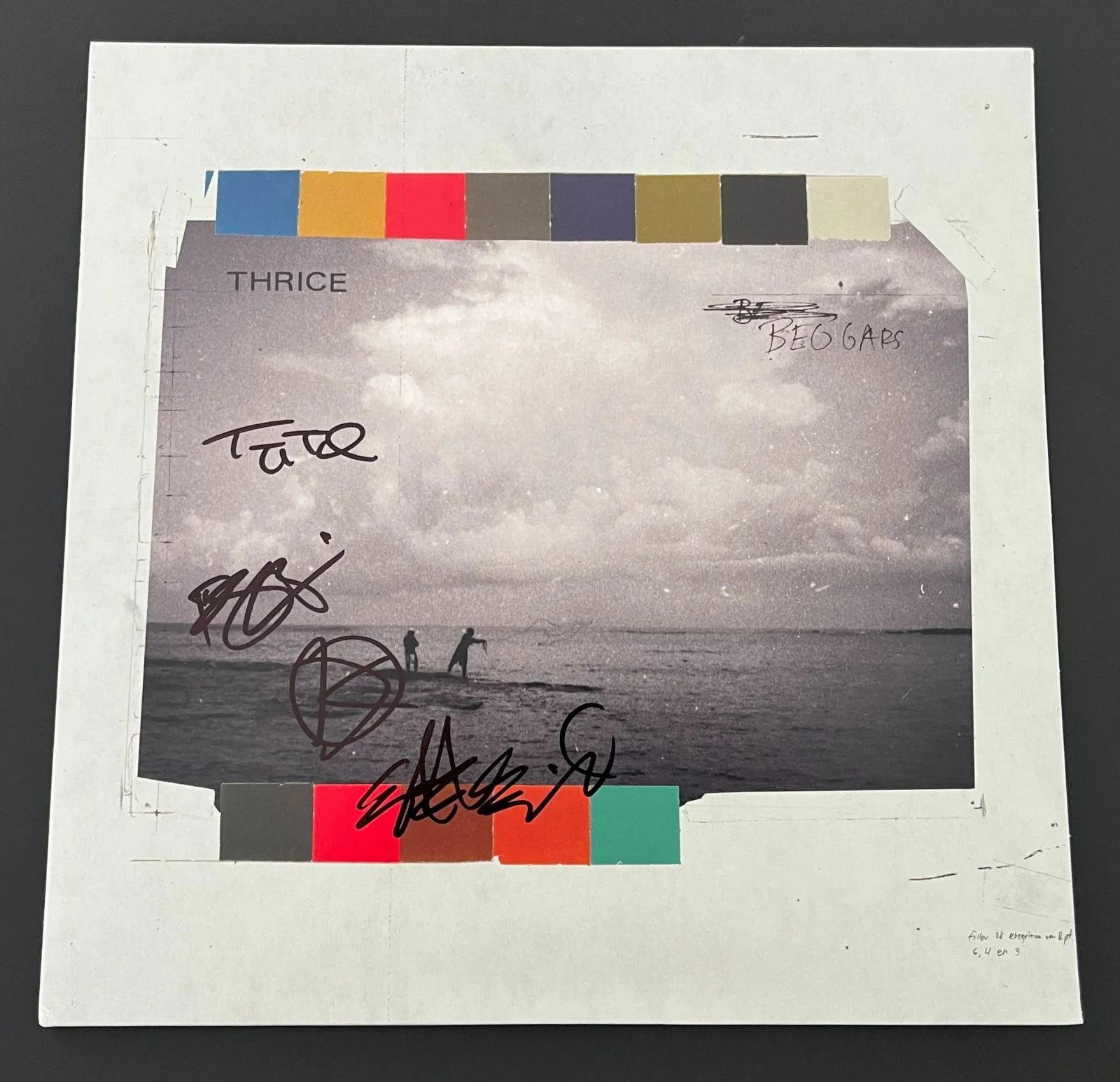 THRICE BAND SIGNED AUTOGRAPH BEGGARS VINYL DUSTIN KENSRUE +3 w/EXACT PROOF & COA, изображение 2