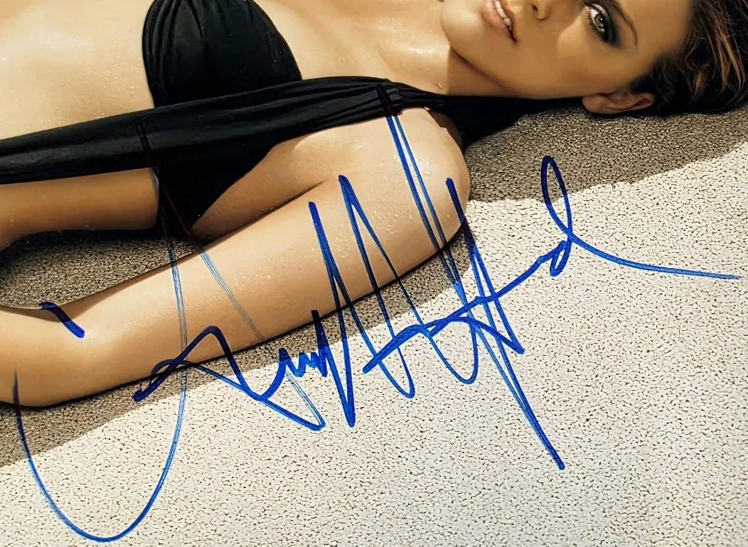 Amber Heard signed Explicit 16x20 Photo Autograph Sexy ~ PSA COA, изображение 2
