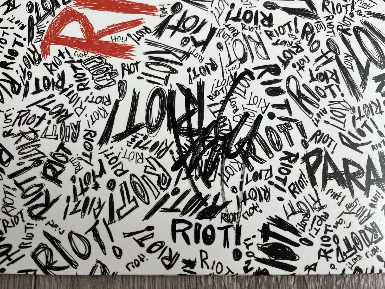 HAYLEY WILLIAMS SIGNED PARAMORE RIOT! RIOT VINYL LP w/EXACT PROOF & BECKETT COA, изображение 4