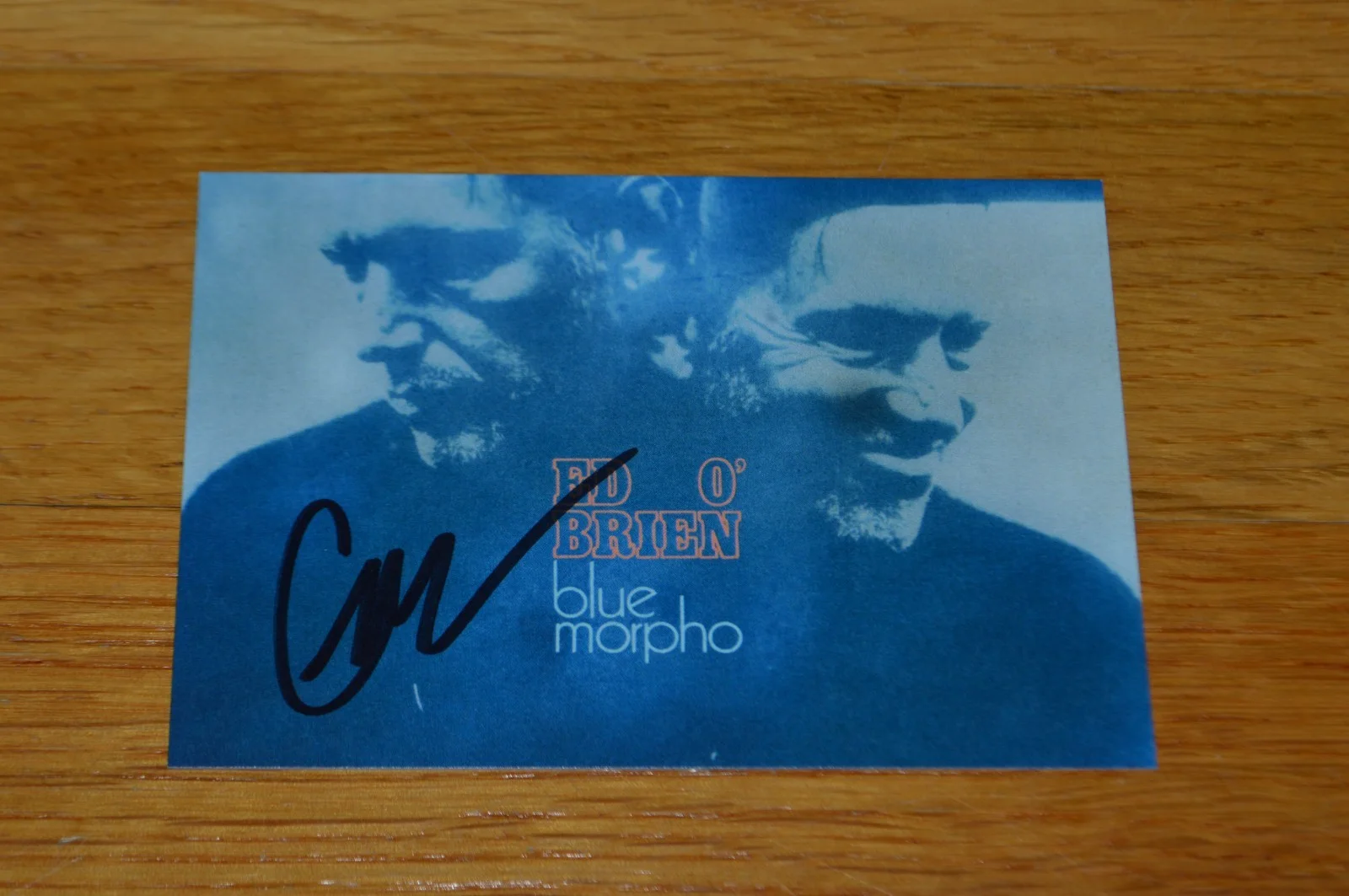 Ed O'Brien Autographed "Blue Morpho" Postcard with COA ~ Radiohead 2026, изображение 3
