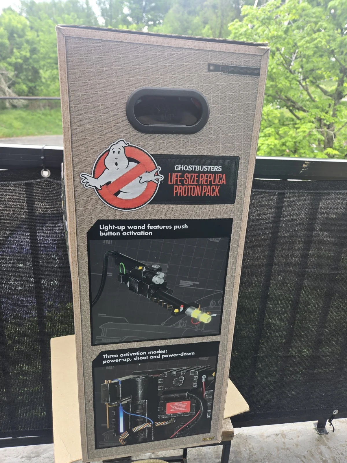 Dan Aykroyd — Dan Aykroyd SIGNED Ghostbusters Spirit Halloween LIFE SIZE Proton Pack! Beckett, изображение 3