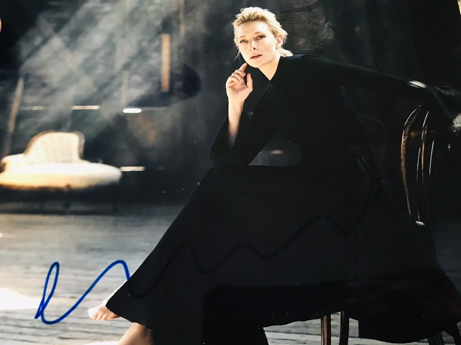 Cate Blanchett — Cate Blanchett signed 8x10 photo In Person. Proof - Blue Jasmine. Oscar Winner, изображение 2