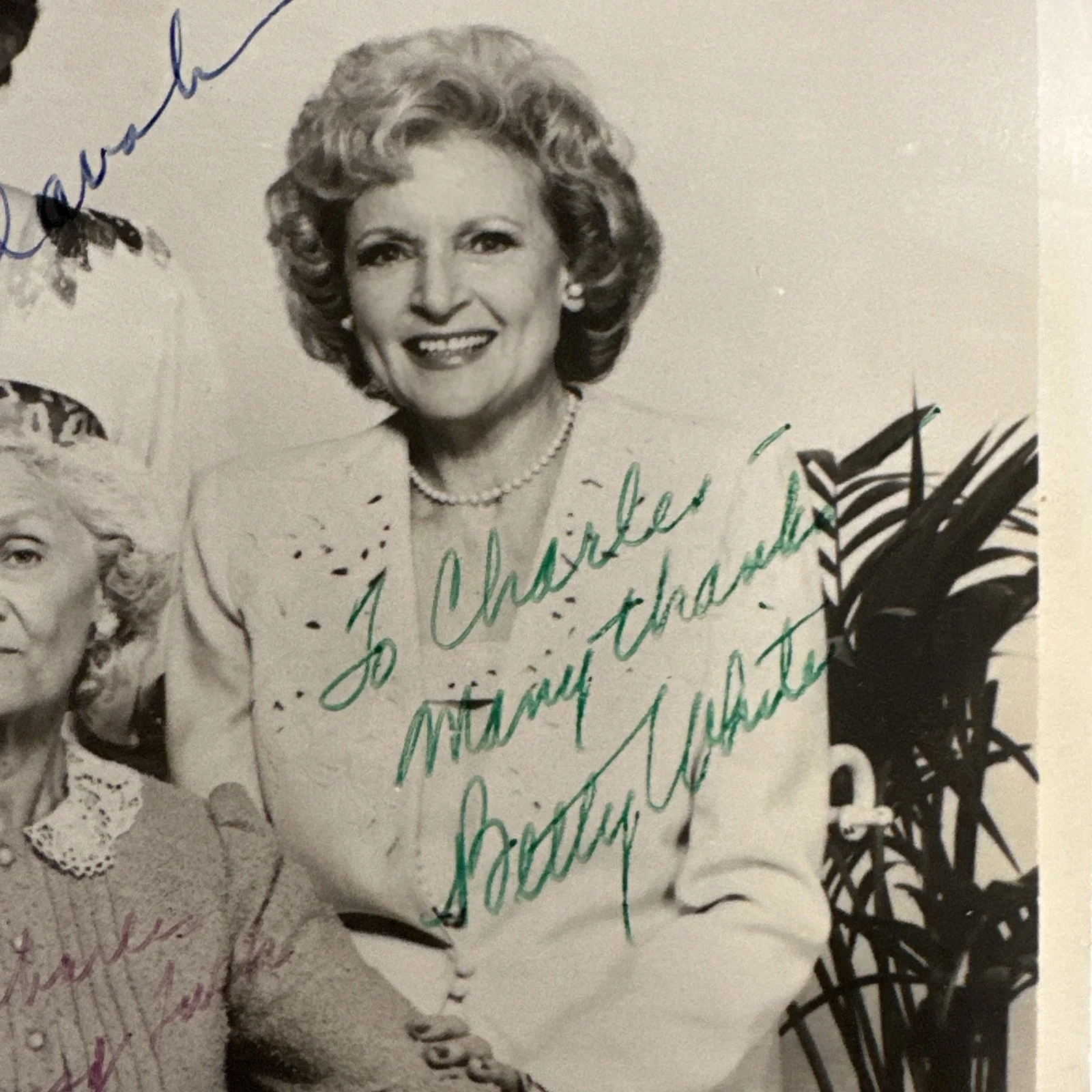 Betty White — The Golden Girls Signed Photo Display Bea Arthur Betty White Estelle Getty Rue, изображение 5