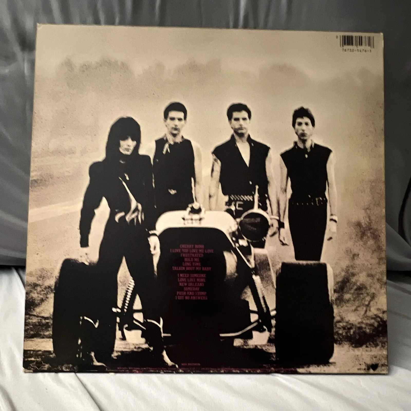 Joan Jett & The Blackhearts Glorious Results Signed Autographed Vinyl LP, image 4