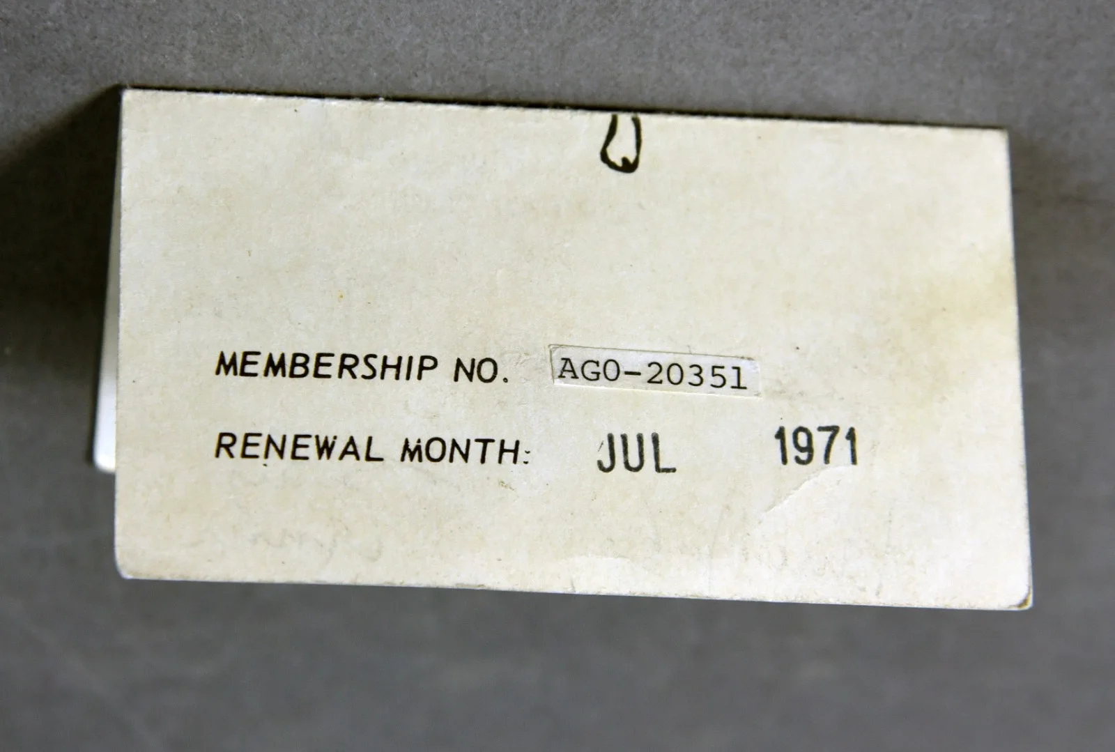 Beatles 1970 Apple Fan Club Membership Card-Signed by Photographer Paul Goresh, изображение 3