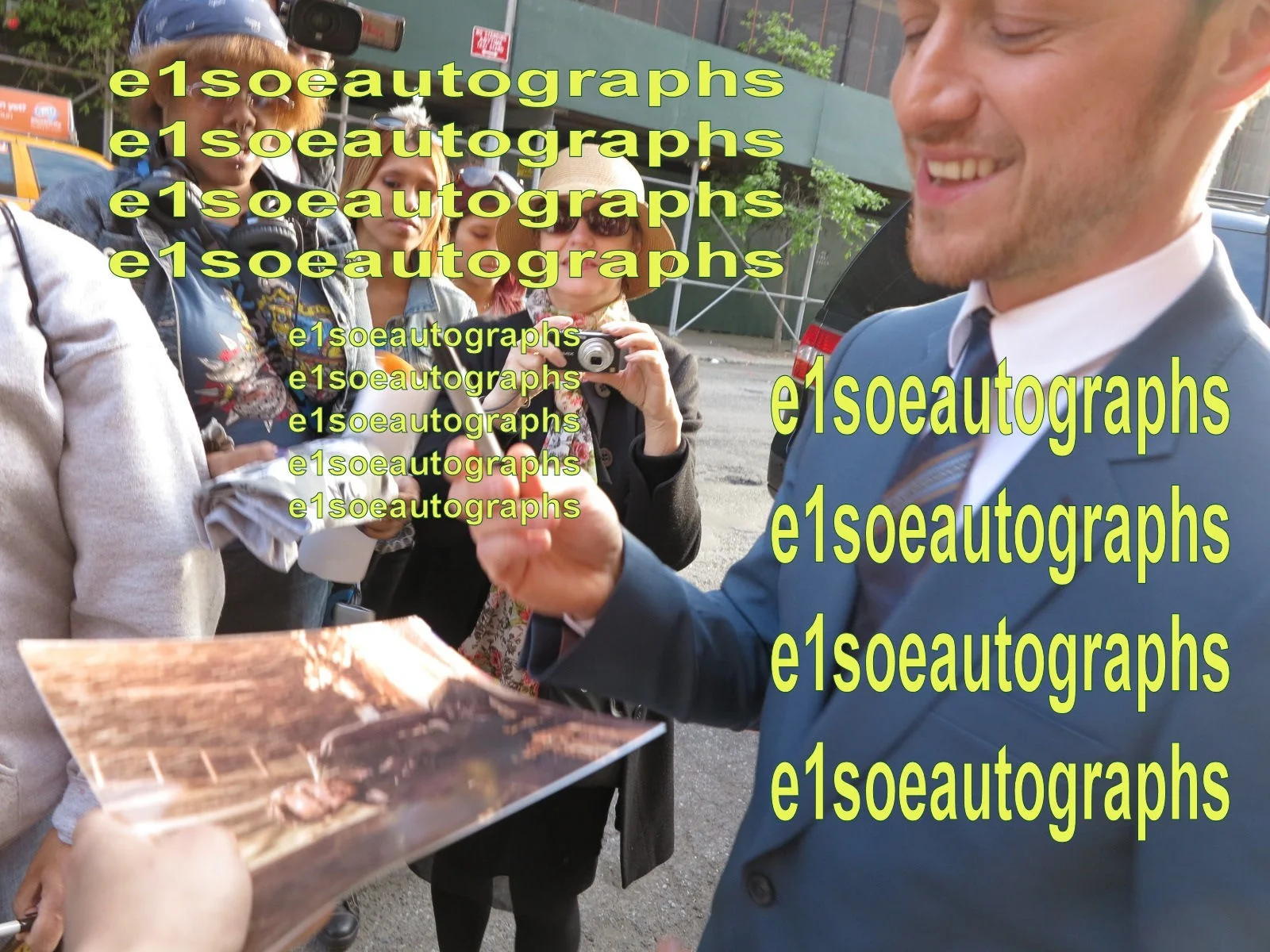 James McAvoy — James McAvoy signed Macbeth 8x10 Photo In Person. Exact Proof. X Men Days Future, image 3