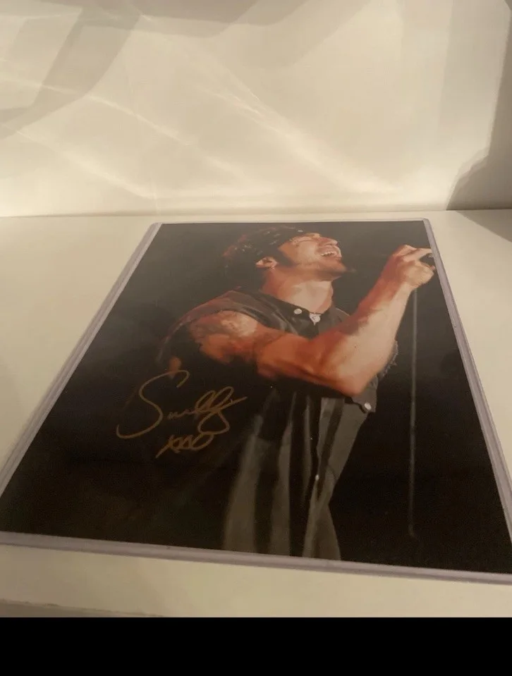 Signed Original 8x10 Music Photograph, Upstaged Memorabilia Authenticated, image 2