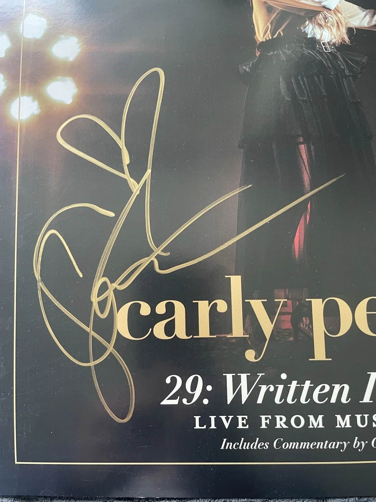 AUTOGRAPHED Carly Pearce 29: Written in Stone Live Music City SIGNED Flat Photo, изображение 2
