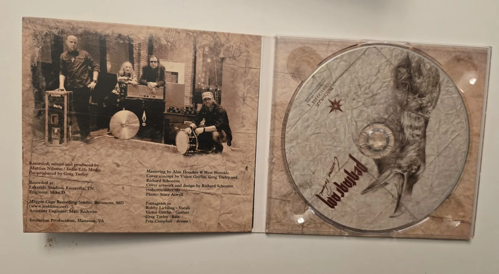 Pentagram Curious Volume Signed CD, изображение 2