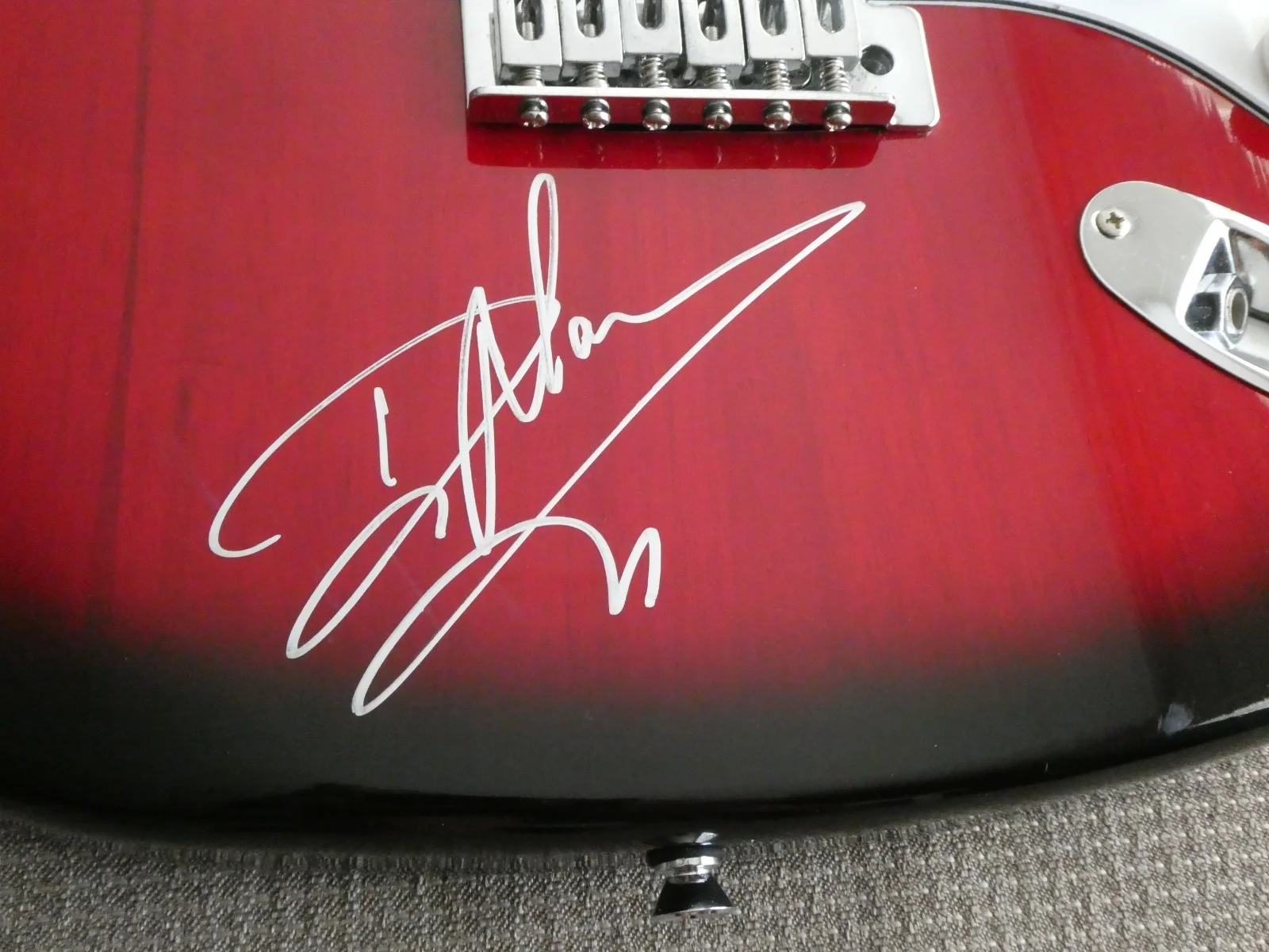 Dave Mason Hand Signed Mahar Guitar JSA #Y79160 Music Electric Guitar Used, image 4