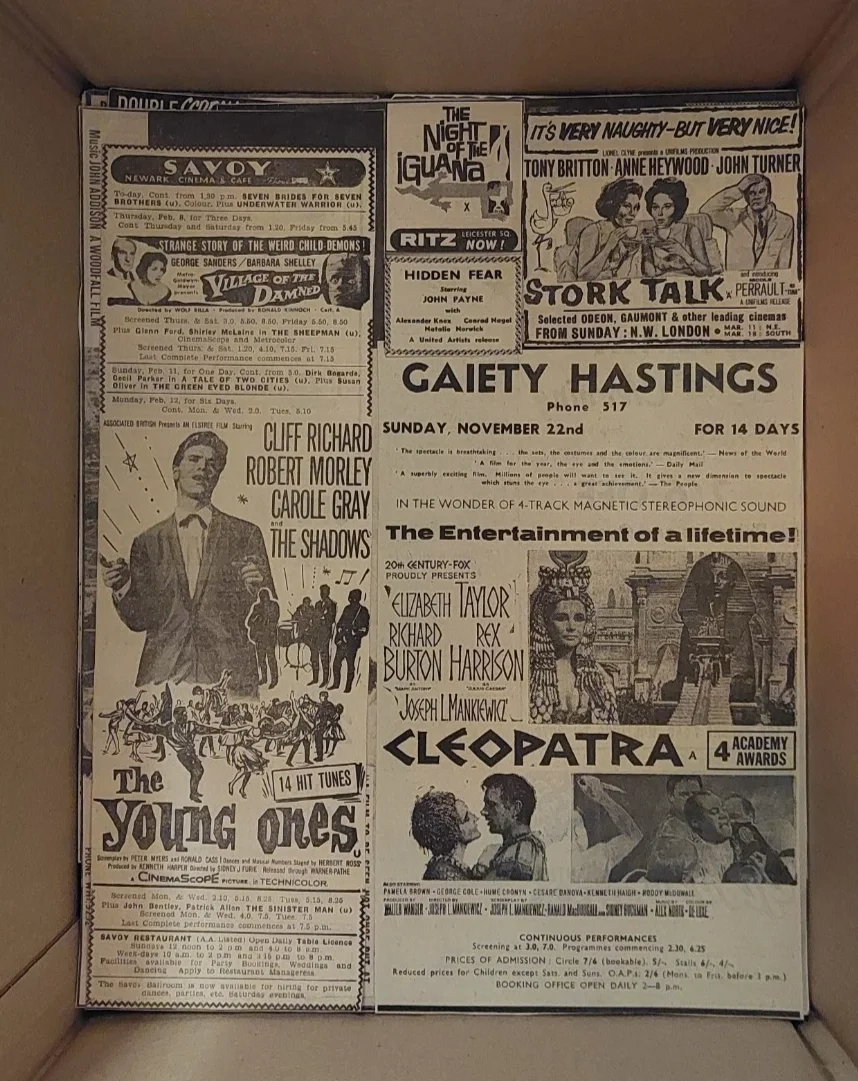 2kg Box of 1960s Vintage British Newspaper Cinema Clippings Listings Adverts, изображение 5