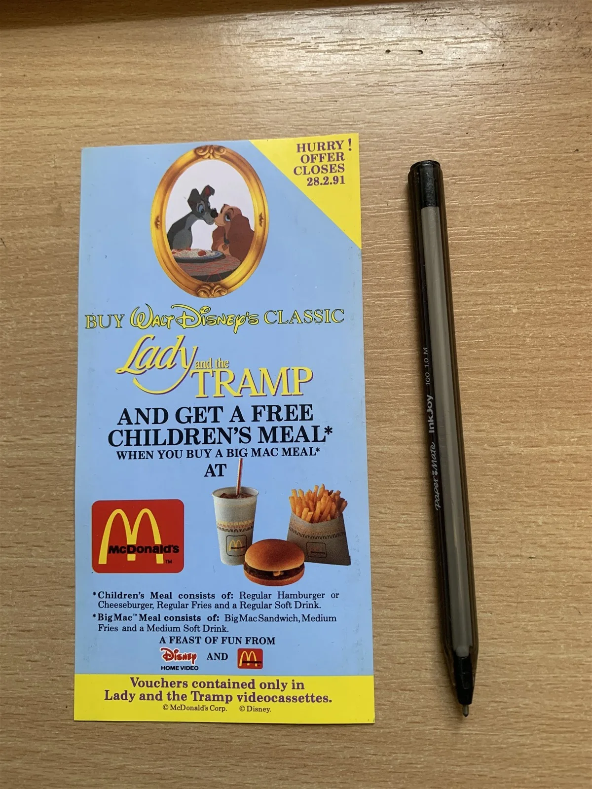 LADY AND THE TRAMP DISNEY MCDONALDS VINTAGE 1991 COMPETITION ENTRY LEAFLET MINT, image 2