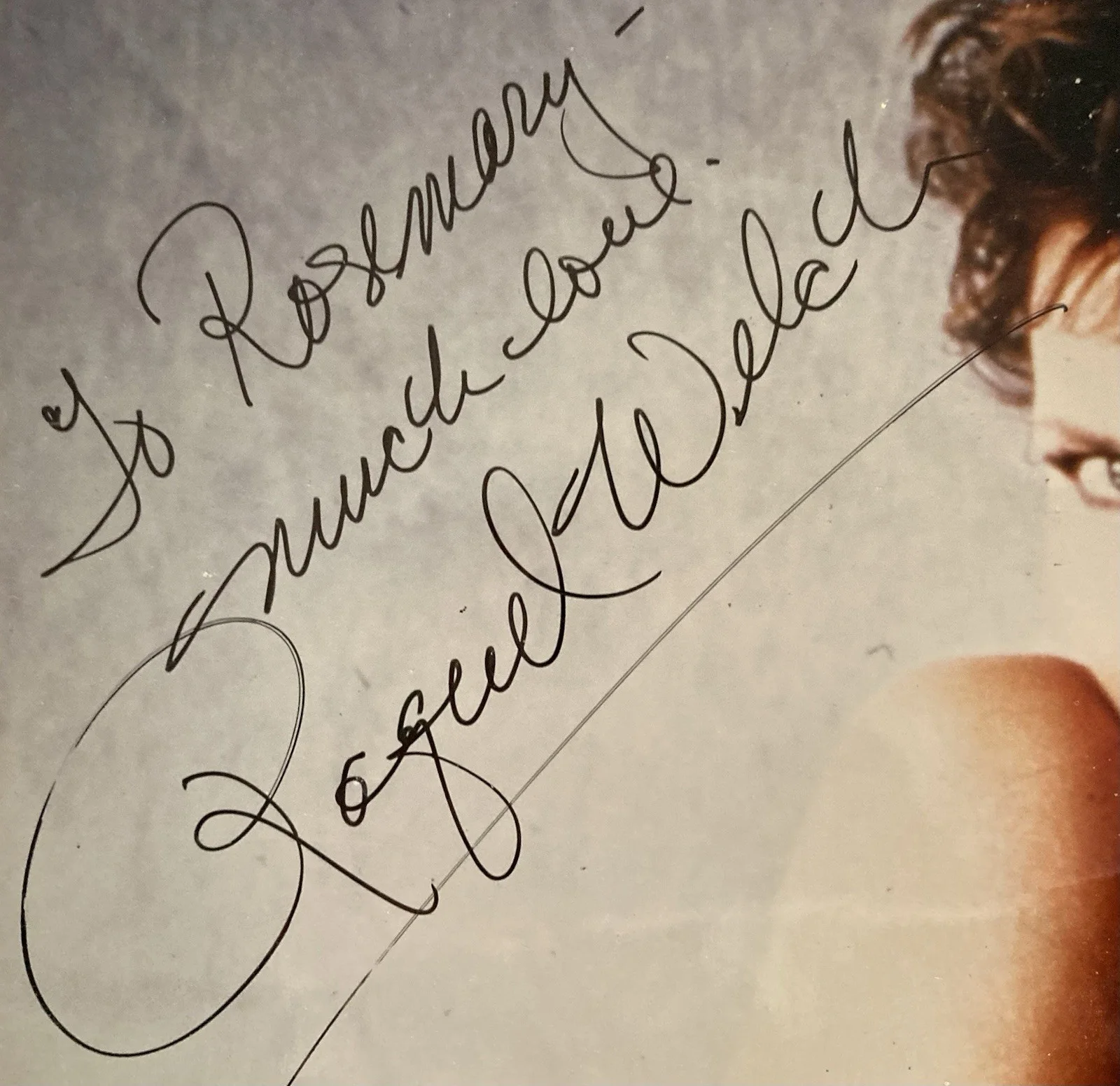 Raquel Welch — Raquel Welch Sexy Signed 8 X 10 Color Photo, image 2