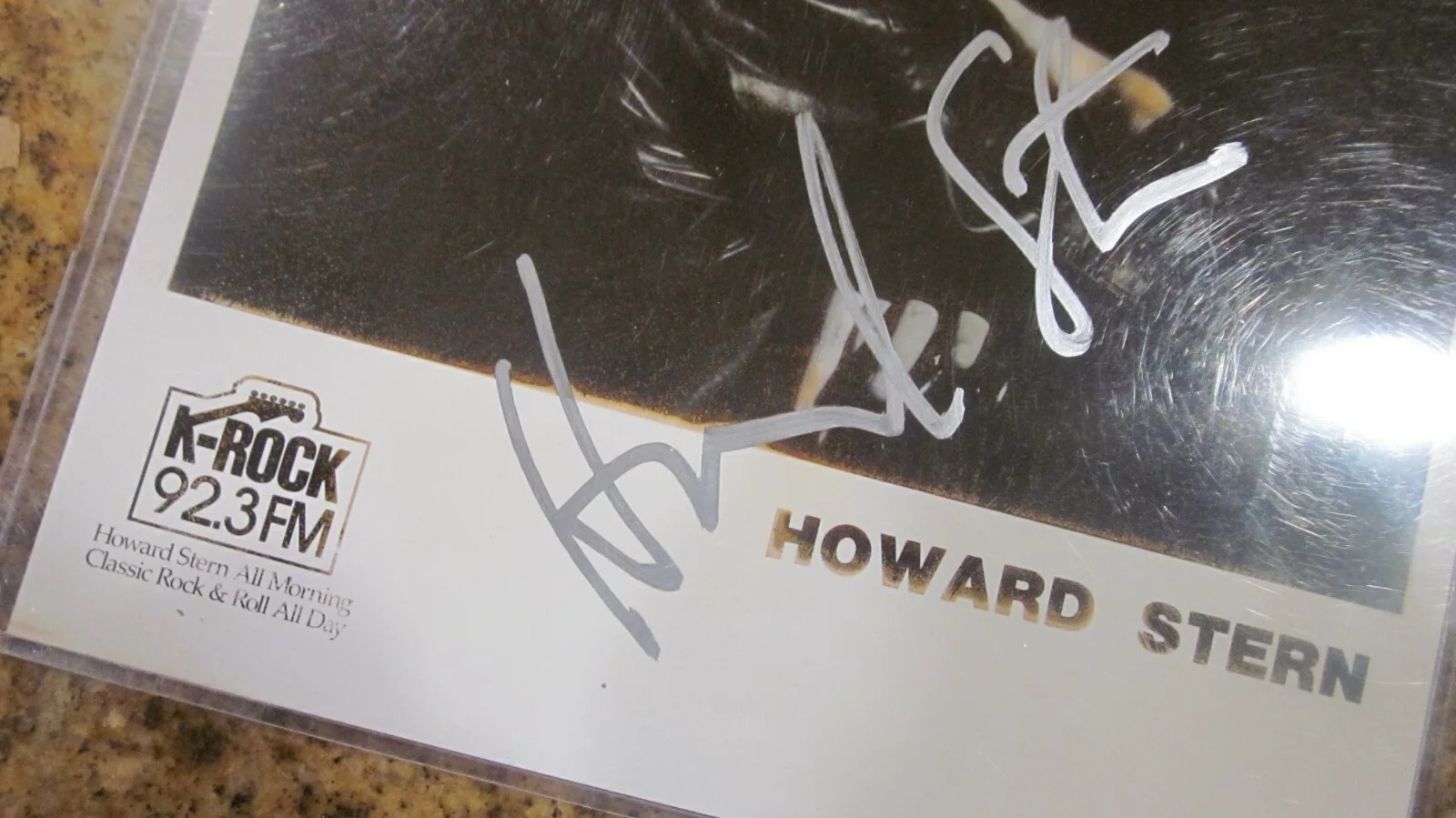HOWARD STERN AUTOGRAPHED SIGNED 8X10 K ROCK/NY PROMO PHOTO, image 2