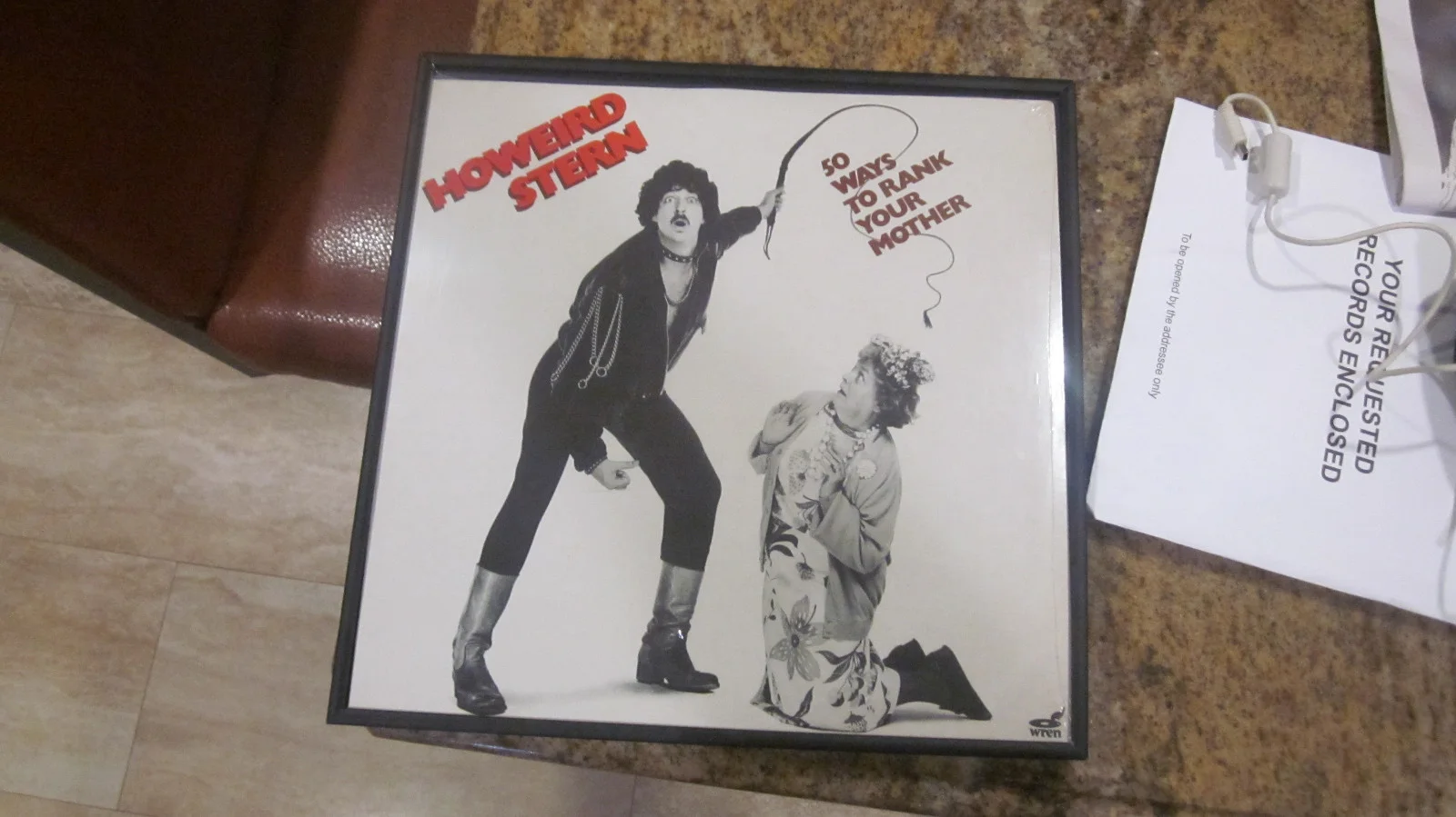 HOWARD STERN FRAMED L.P. RECORD 50 WAYS TO RANK YOUR MOTHER 1982 (FACTORY SEALED, изображение 2