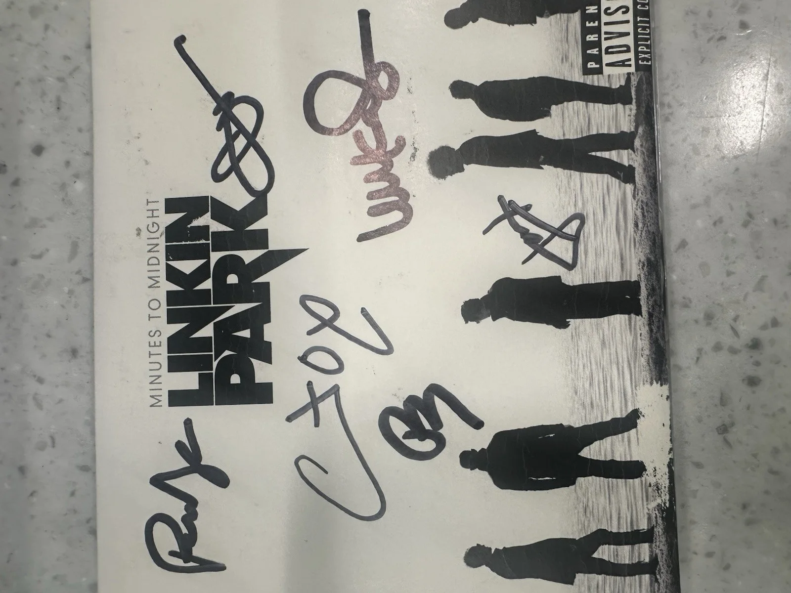 Linkin Park Minutes To Midnight Multi Signed CD Booklet Rock Memorabilia, изображение 4