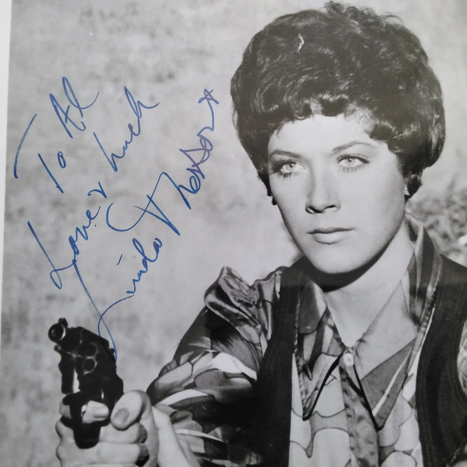 Linda Thorson SIGNED Photo Movie TV Actress The Avengers Sweet Liberty Valentino, изображение 3