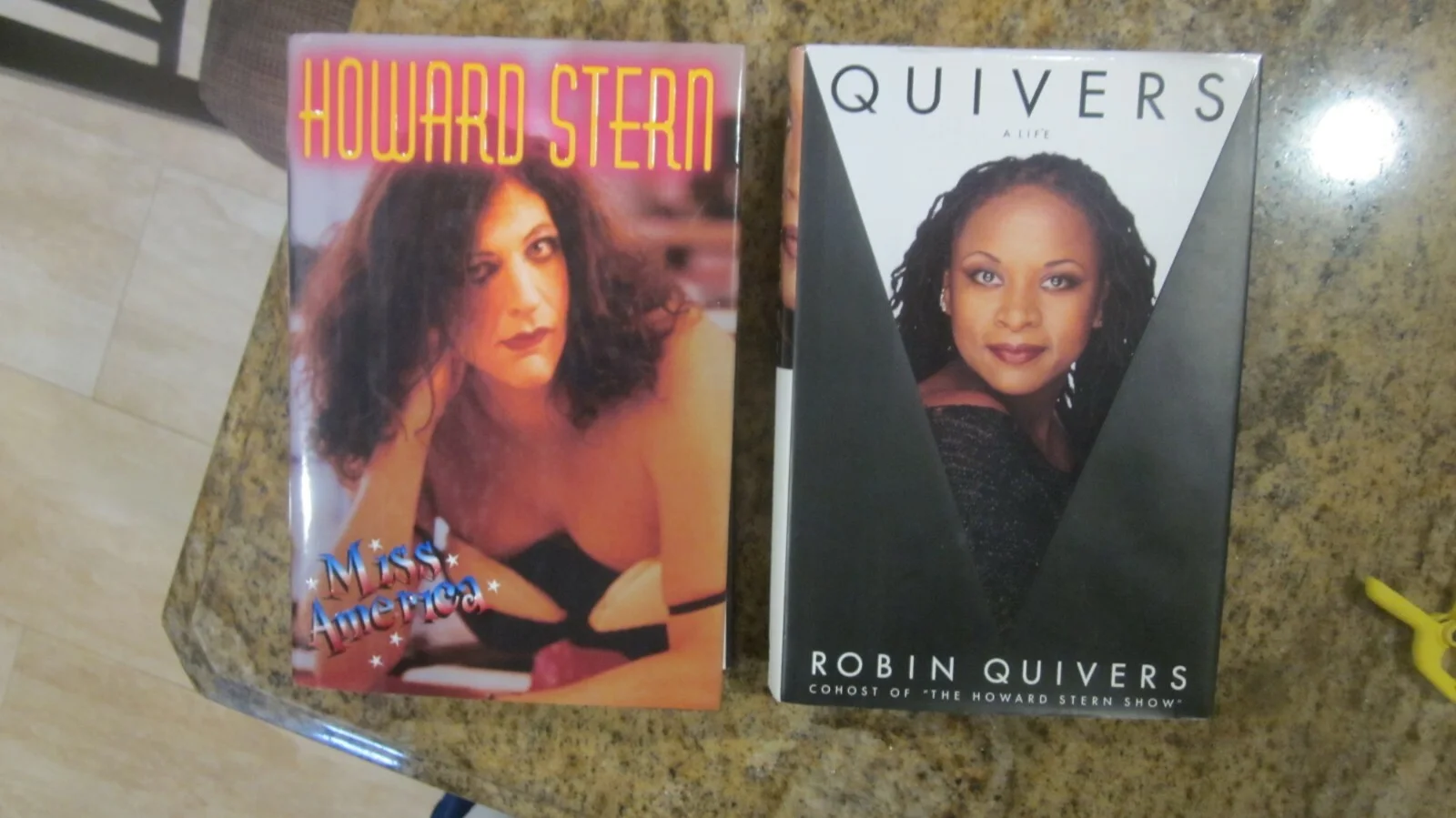 HOWARD STERN & ROBIN QUIVERS AUTOGRAPHED BOOKS (40922), image 2