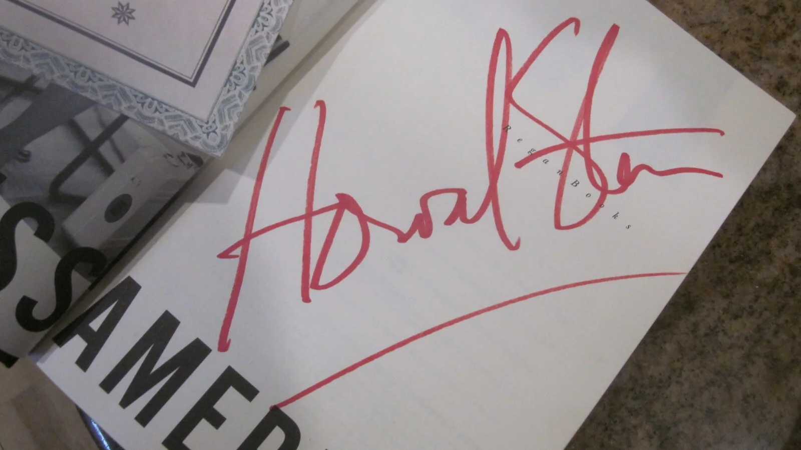 HOWARD STERN & ROBIN QUIVERS AUTOGRAPHED BOOKS (40922), image 4