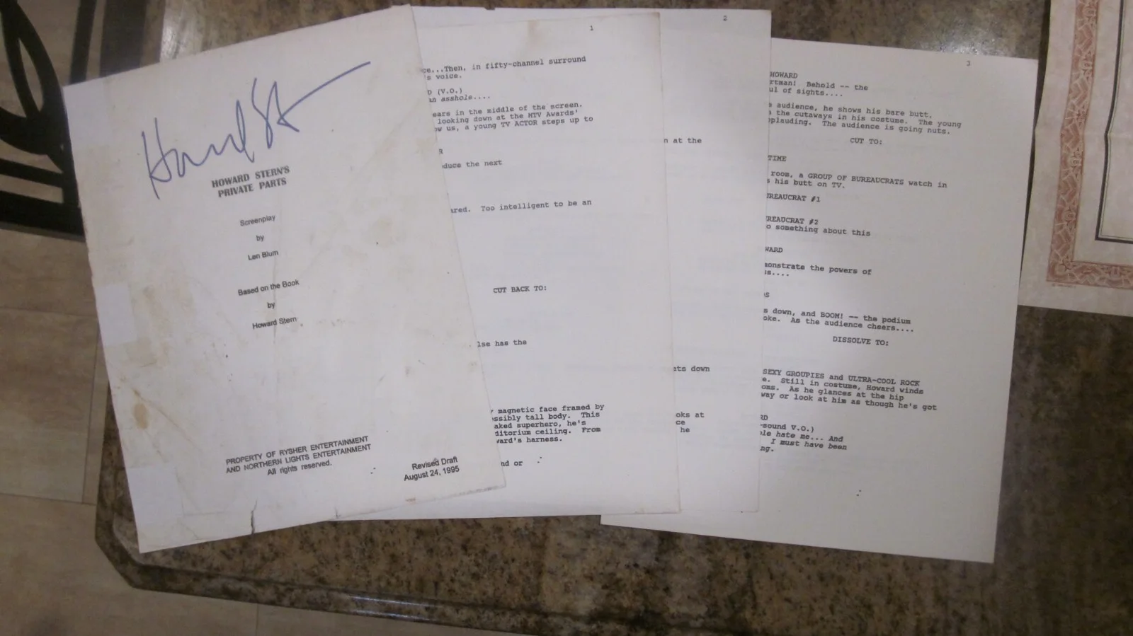 HOWARD STERN SIGNED PRIVATE PARTS SCREENPLAY (12 PAGES ONLY) VERY RARE, изображение 4