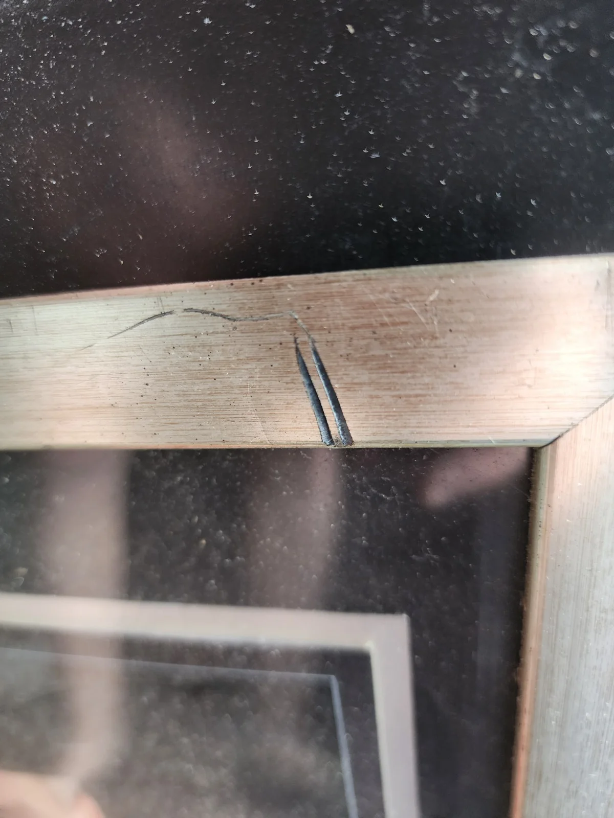 Garth, brooks signed eight by ten in used frame, image 5