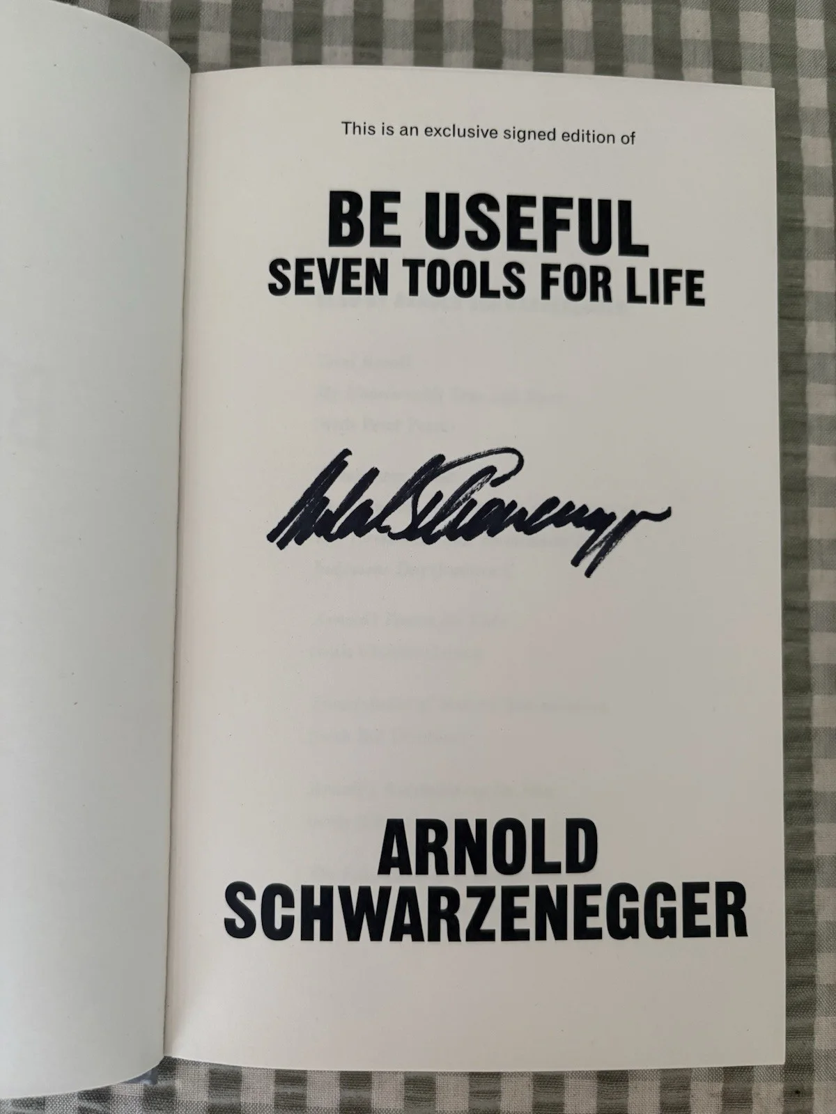 Be Useful: Seven Tools for Life Arnold Schwarzenegger SIGNED, image 2