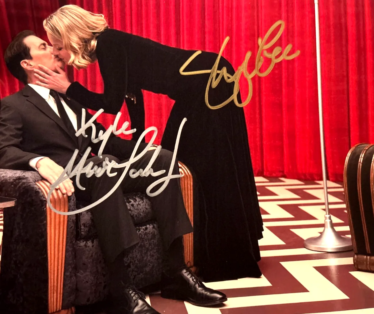 Kyle MacLachlan, Sheryl Lee — TWIN PEAKS Cast Signed (Kyle MacLaghlin, Sheryl Lee) Authentic Autographs w/COA