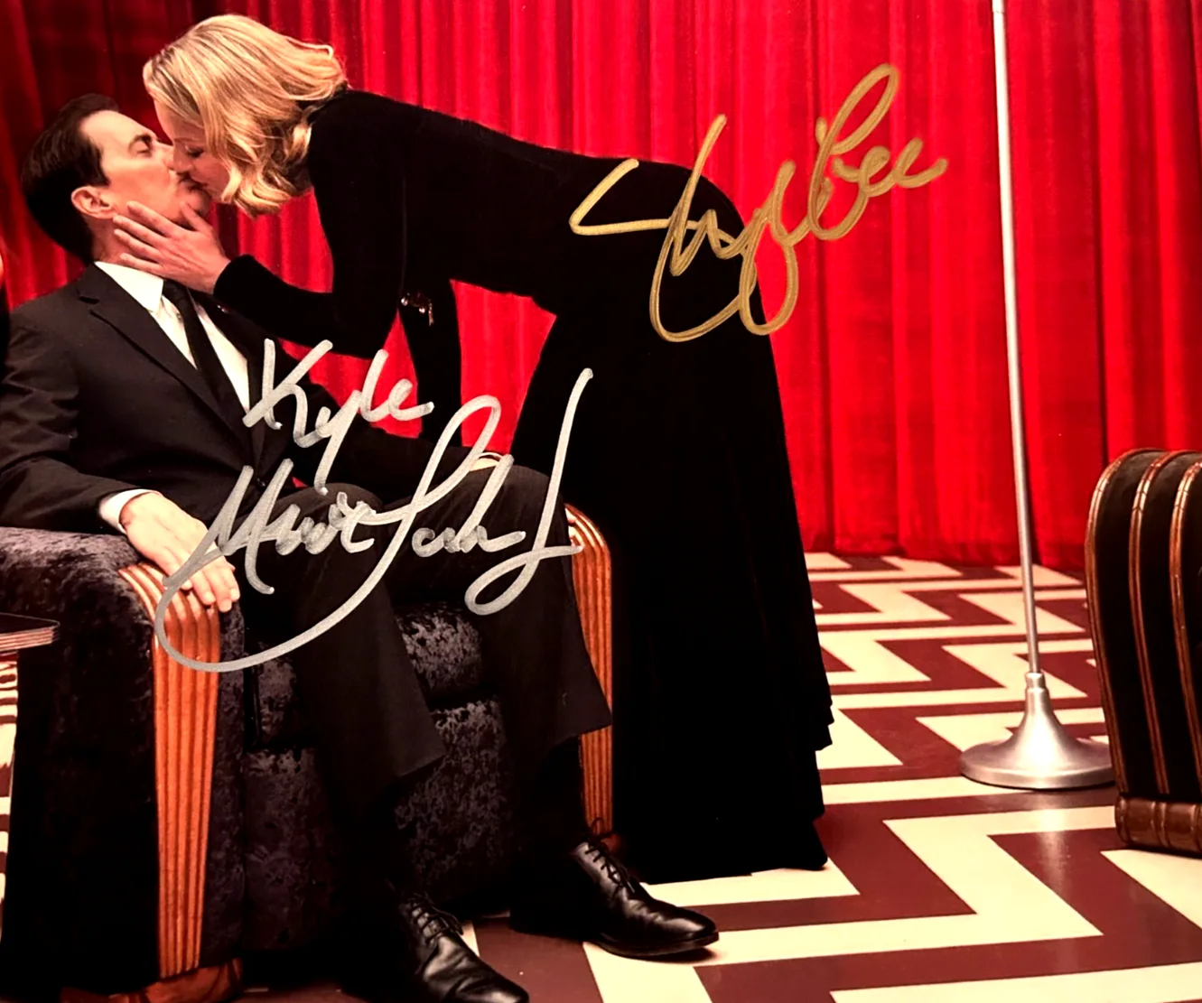Kyle MacLachlan, Sheryl Lee — TWIN PEAKS Cast Signed (Kyle MacLaghlin, Sheryl Lee) Authentic Autographs w/COA, image 3
