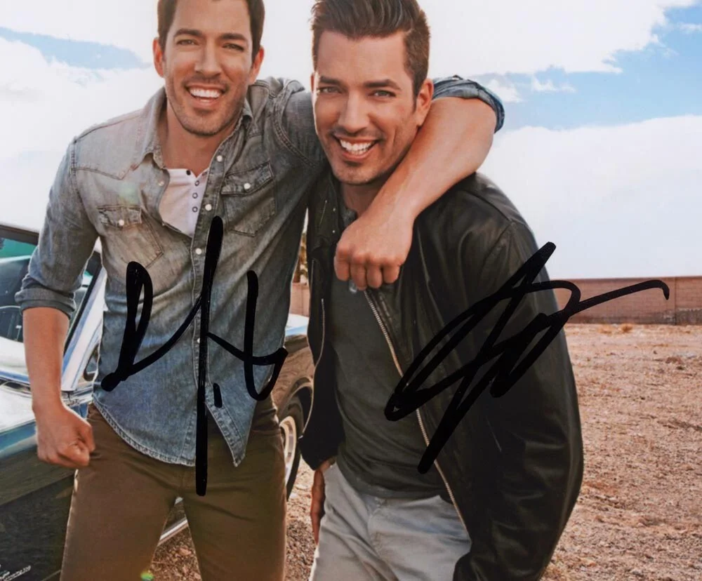 JONATHAN SCOTT, DREW SCOTT - PROPERTY BROTHERS — Property Brothers signed 8x10 Photo JONATHAN & DREW SCOTT Proof HGTV b ACOA COA, image 4