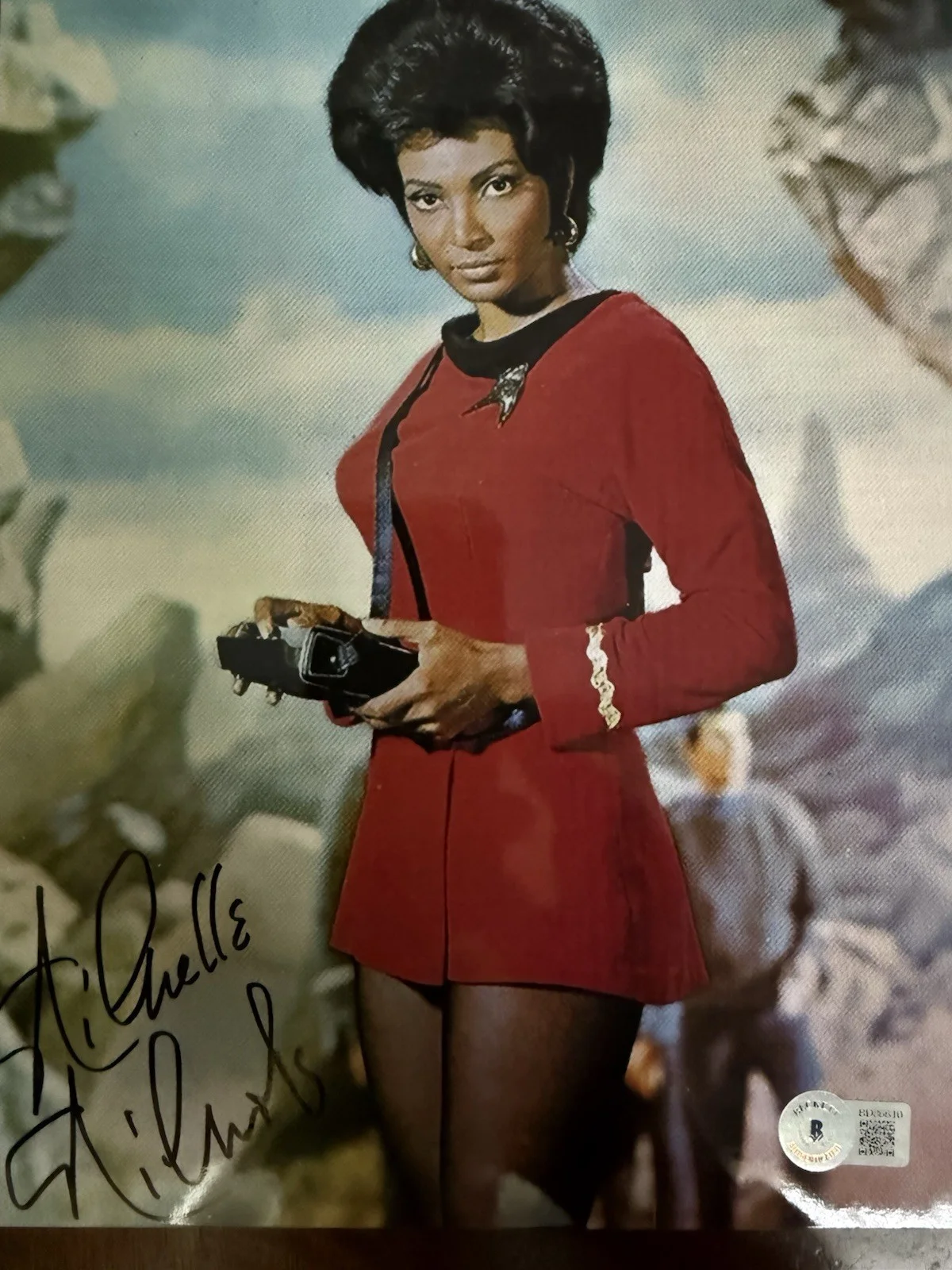 Nichelle Nichols — Nichelle Nichols Star Trek "Uhura" Hand Signed in Person Rare Beckett COA 8x10, изображение 5
