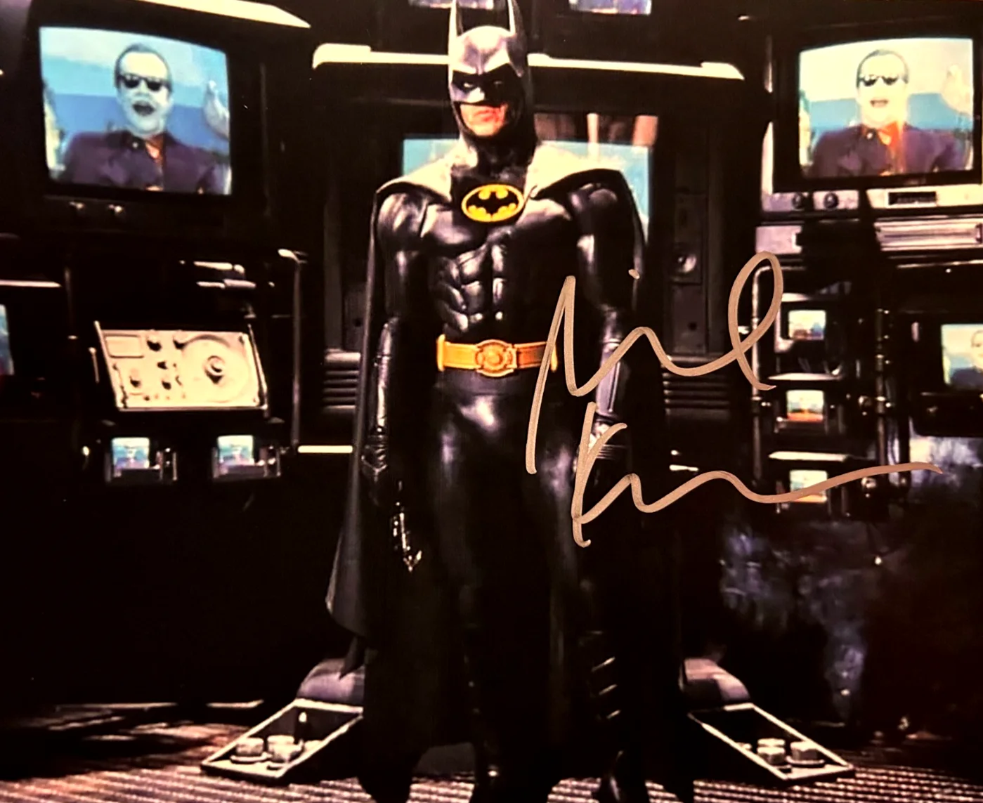 MICHAEL KEATON — MICHAEL KEATON Signed BATMAN 8x10" Authentic Original Autograph GENUINE w/COA, image 3