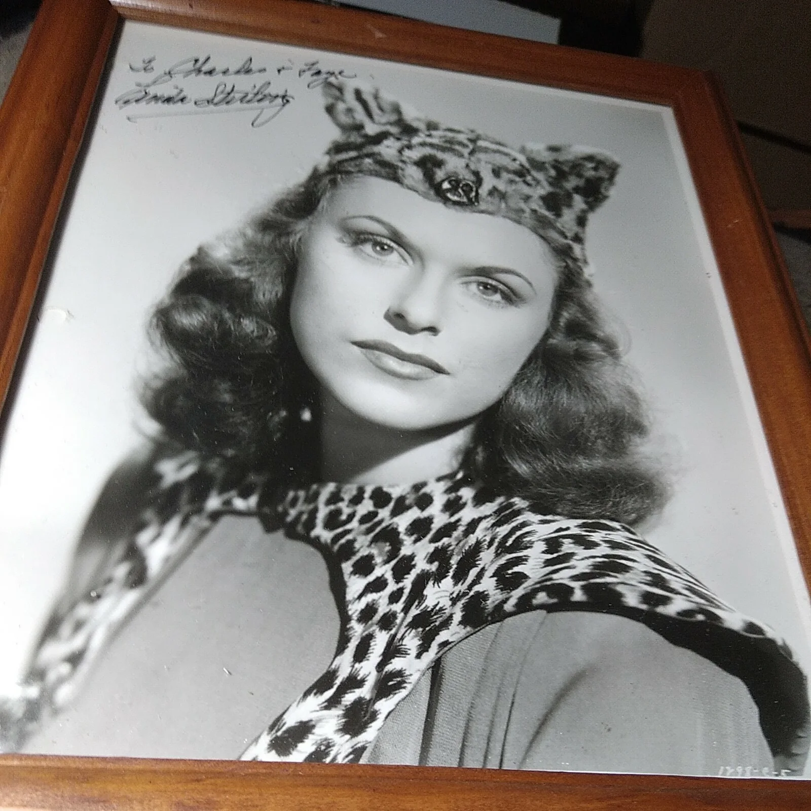 linda sterling — Autographed Linda Sterling "Tiger Woman" HandcSigned Vintage 8x10" UNFRAMED, image 2