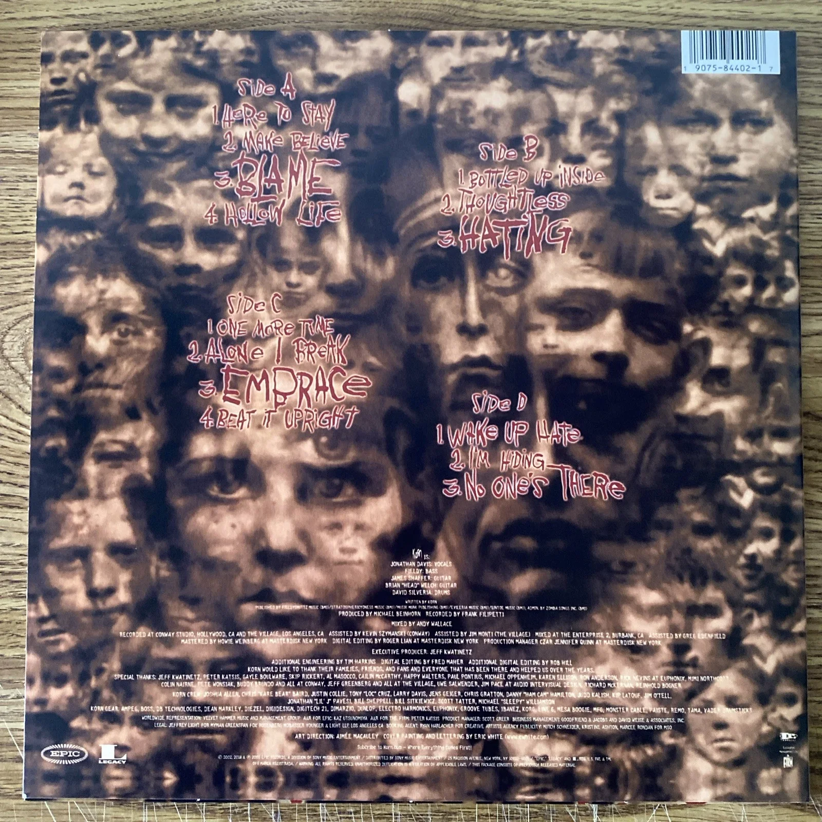 James Munky Shaffer Autographed Vinyl Album ‘Untouchables’ Korn, image 3