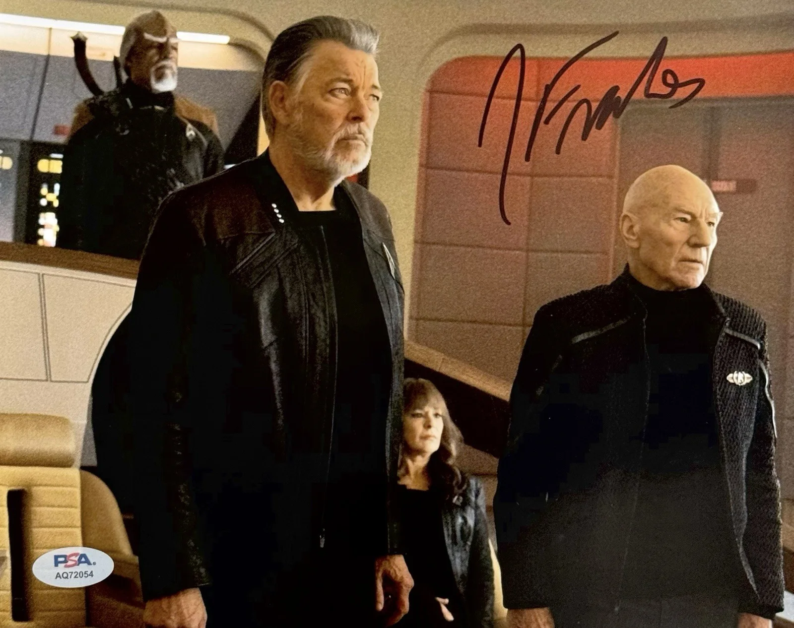 Jonathan Frakes — Jonathan Frakes Signed Autographed Star Trek 8x10 Photo Riker PSA/DNA COA