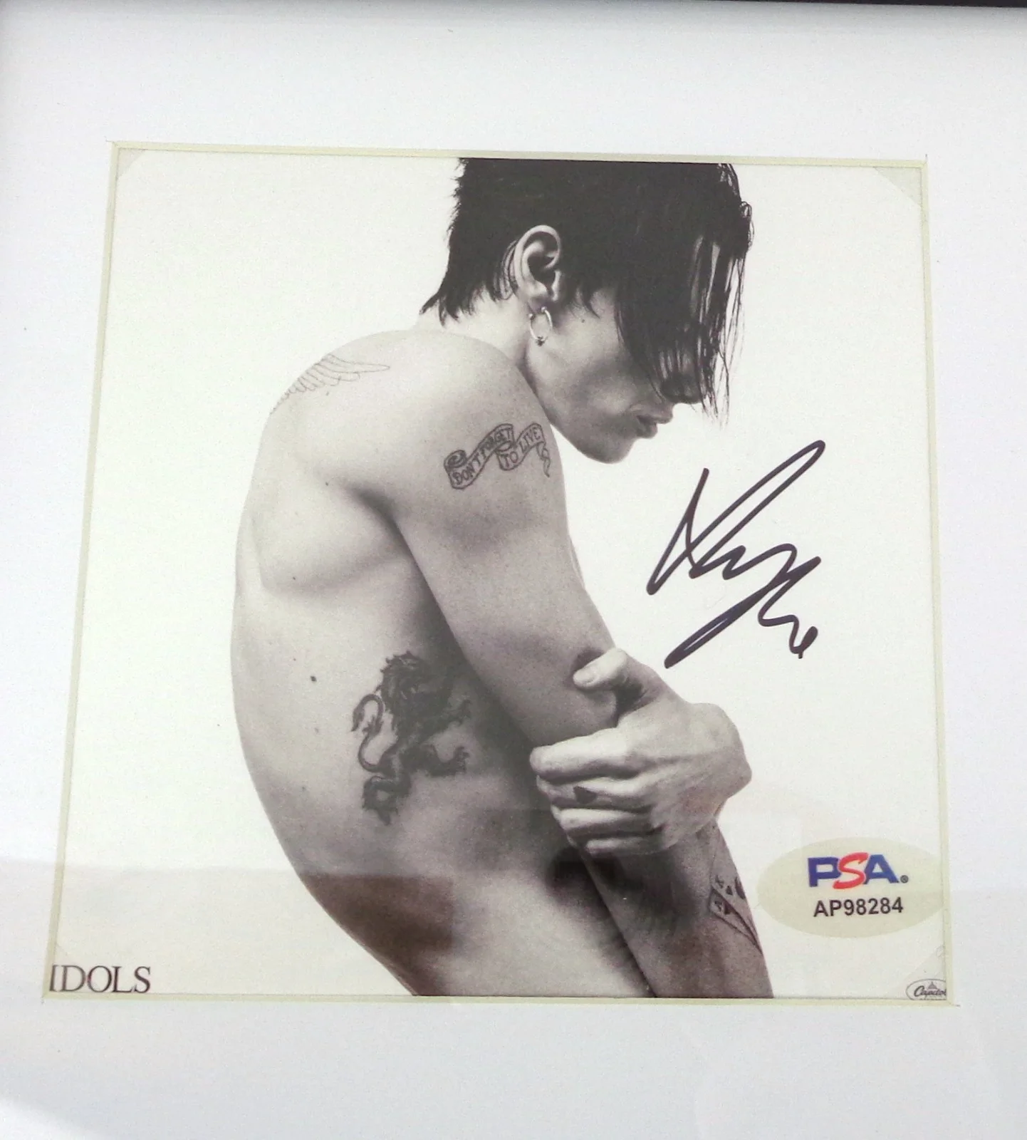 Yungblud Dom Harrison Signed Autograph Idols CD Framed PSA/DNA COA, image 2