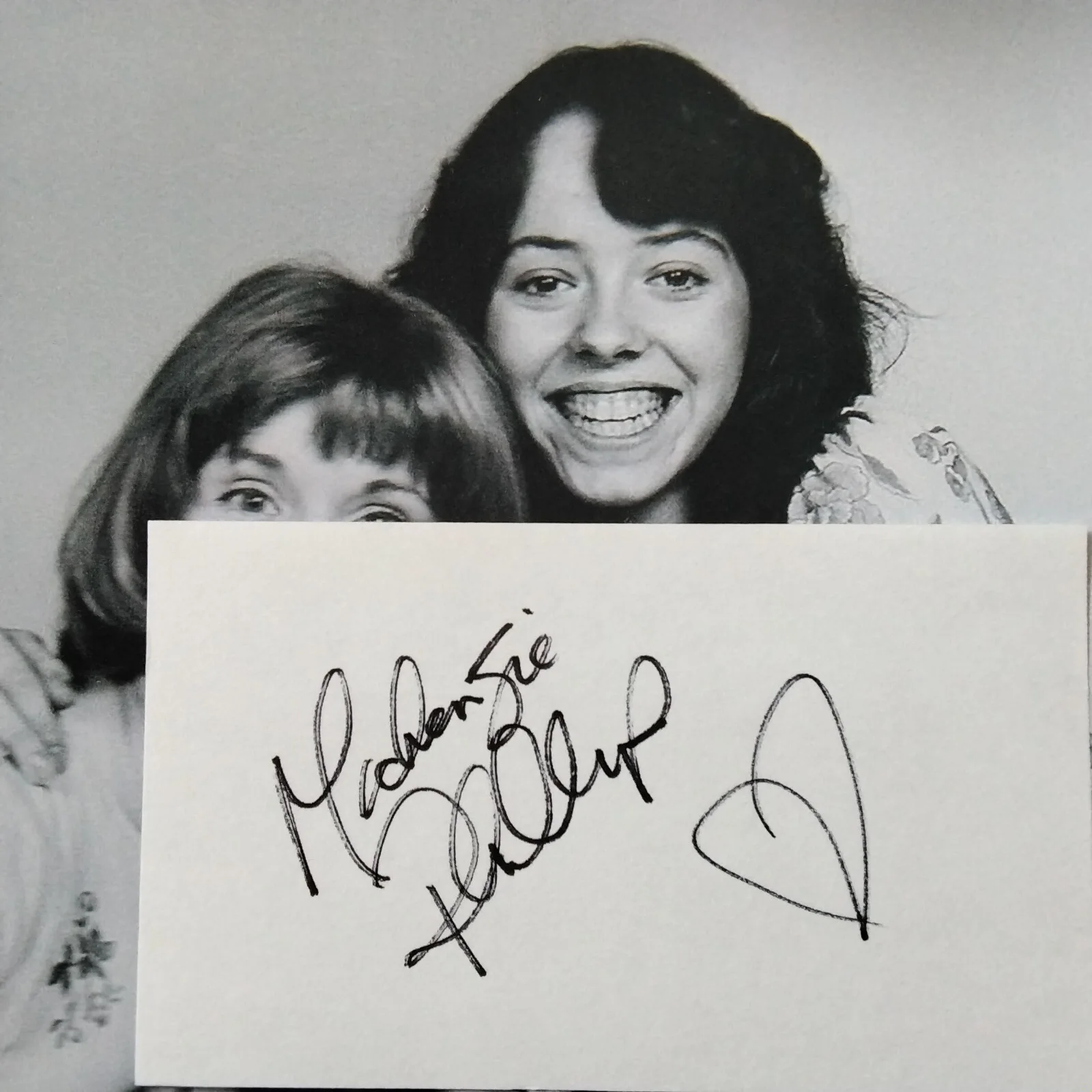 Mackenzie Phillips & Valerie Bertinelli SIGNED Cards Photo One Day at A Time TV, image 2