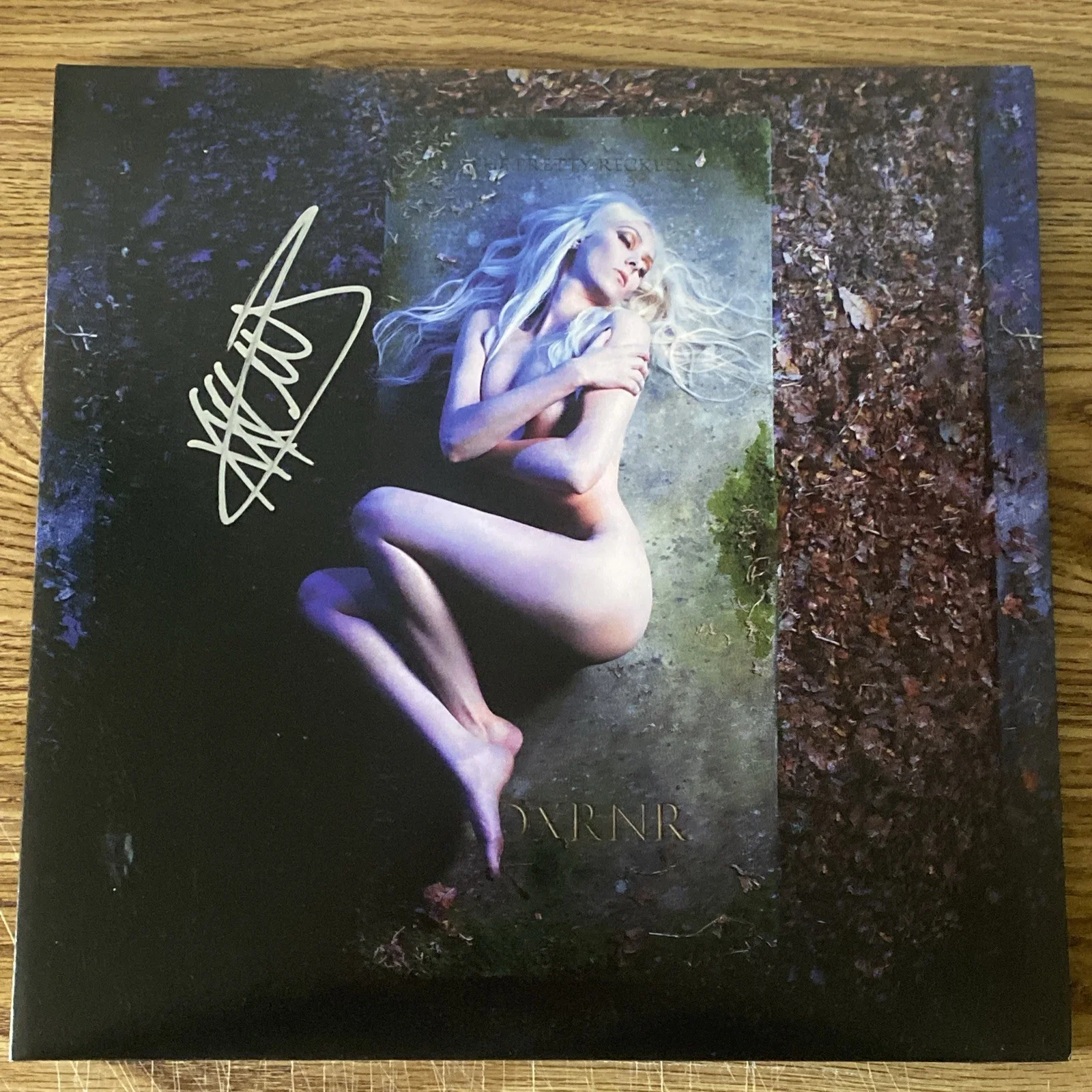 Taylor Momsen — Taylor Momsen Aurographed Vinyl Album The Pretty Reckless ‘Death By Rock & Roll’