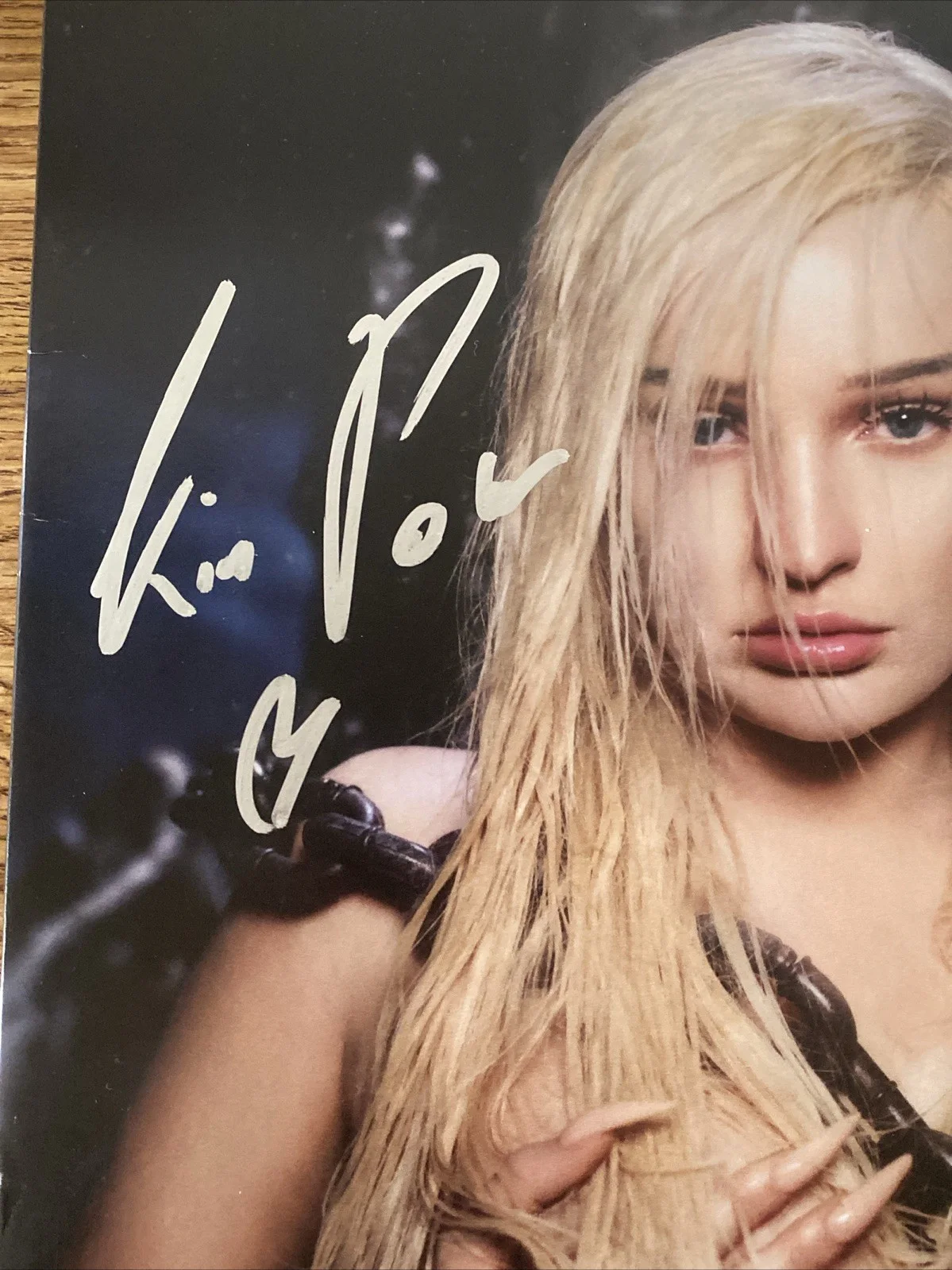 Kim Petras Autographed Vinyl Album ‘Feed The Beast’, image 2