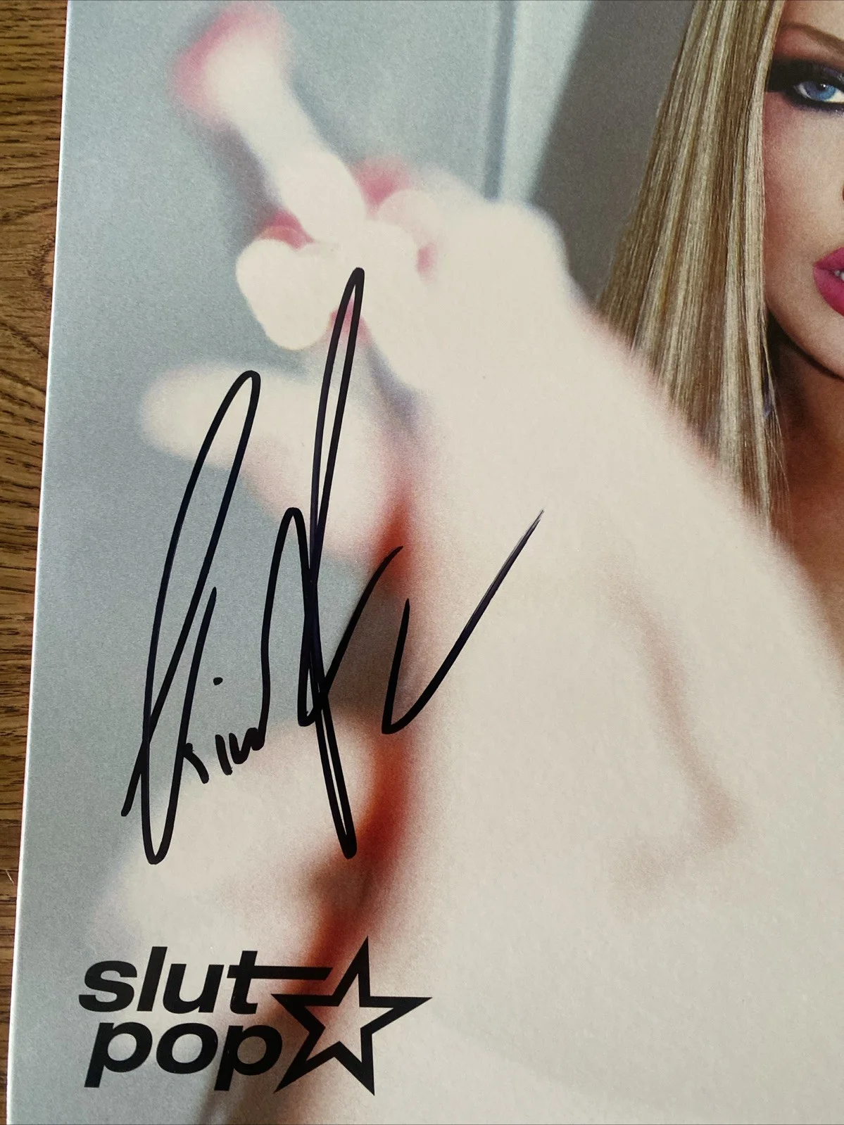 Kim Petras Autographed Vinyl Album ‘Slut Pop’, изображение 2
