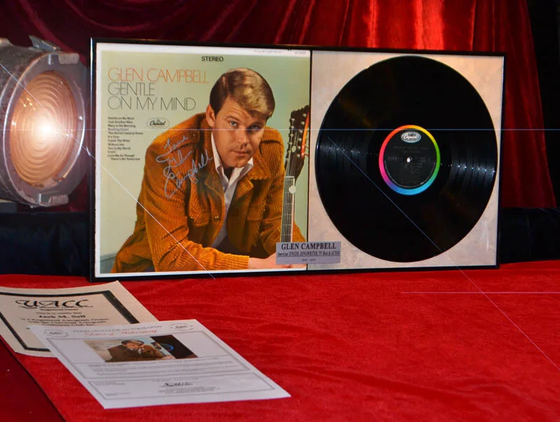 Rare GLEN CAMPBELL Signed Original Autograph Record, Frame, Plaque, COA, UACC, image 2